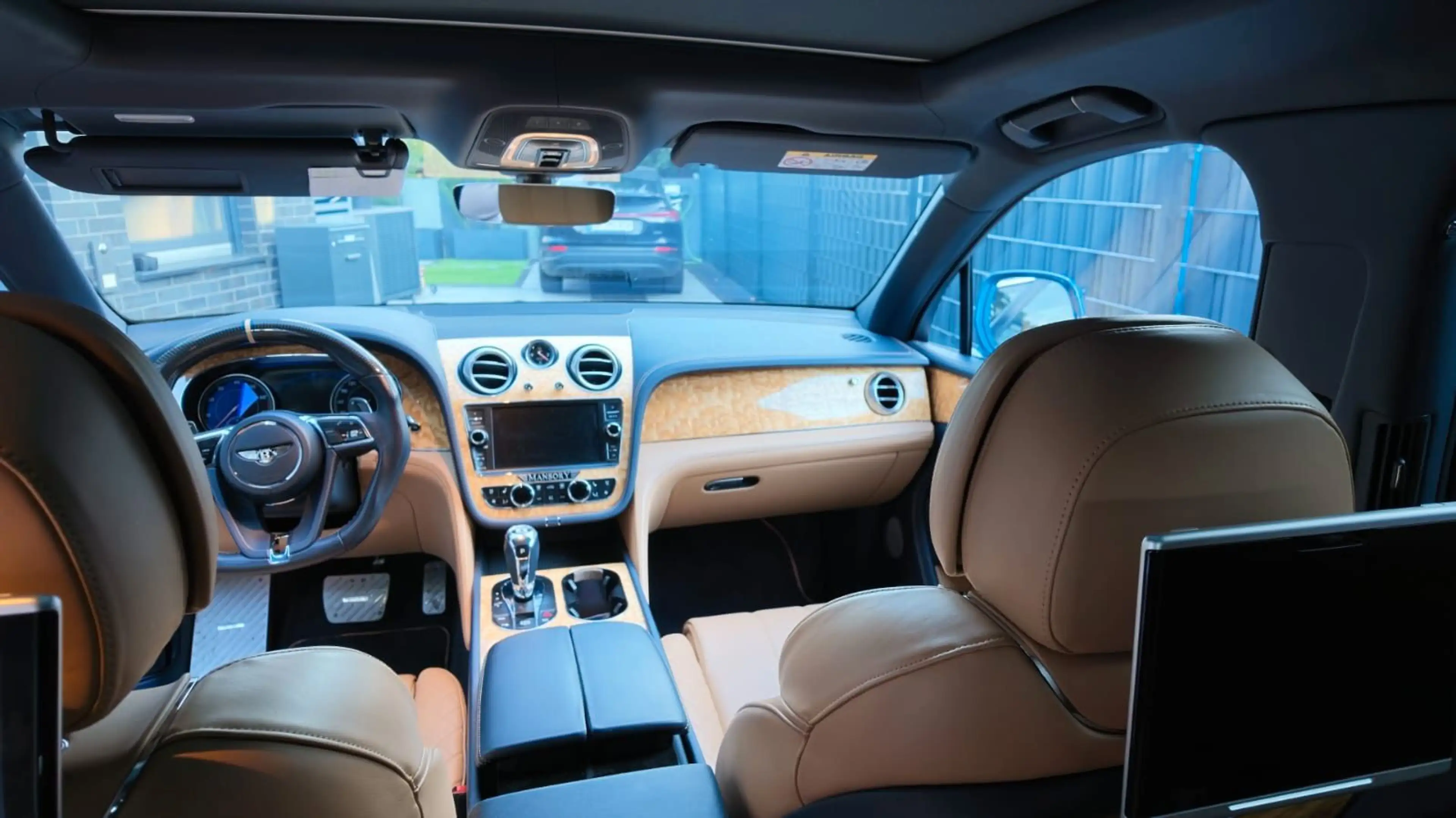 Bentley Bentayga 6.0T W12 ""MANSORY"" Komplett Carbon — photo 6