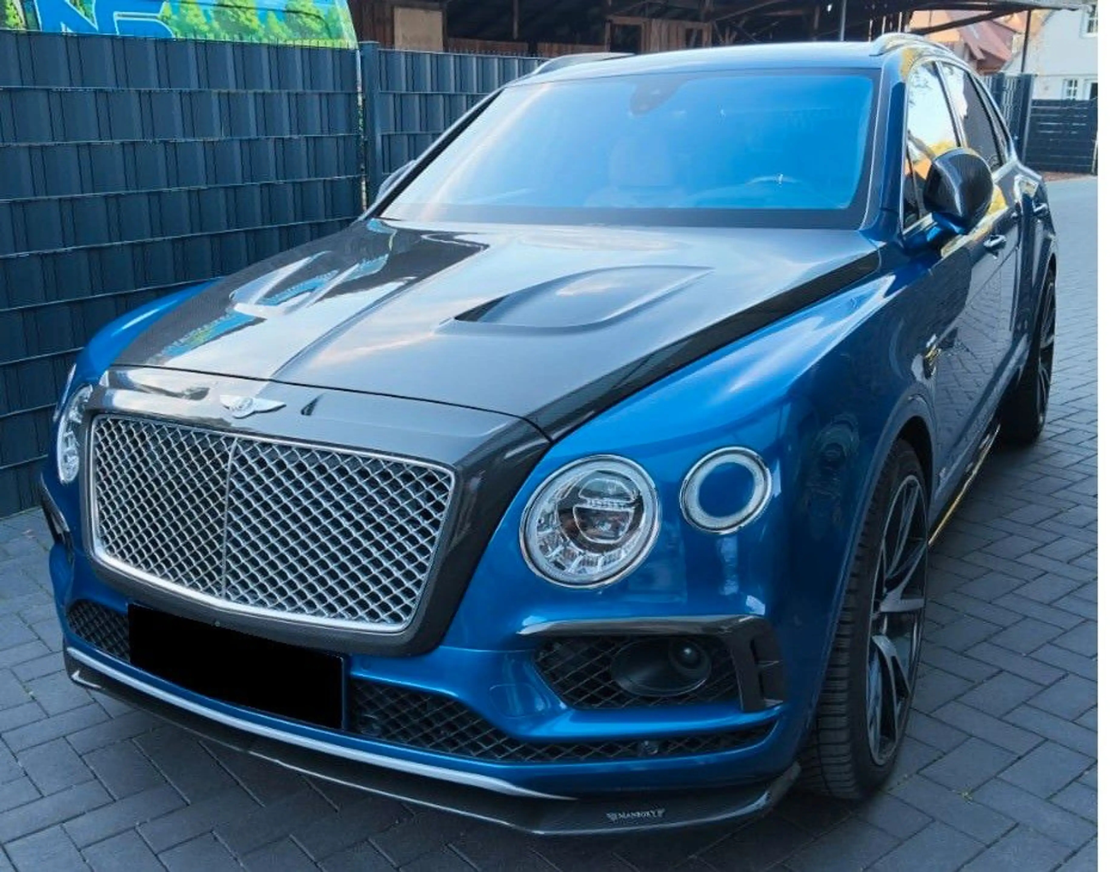 Bentley Bentayga 6.0T W12 ""MANSORY"" Komplett Carbon