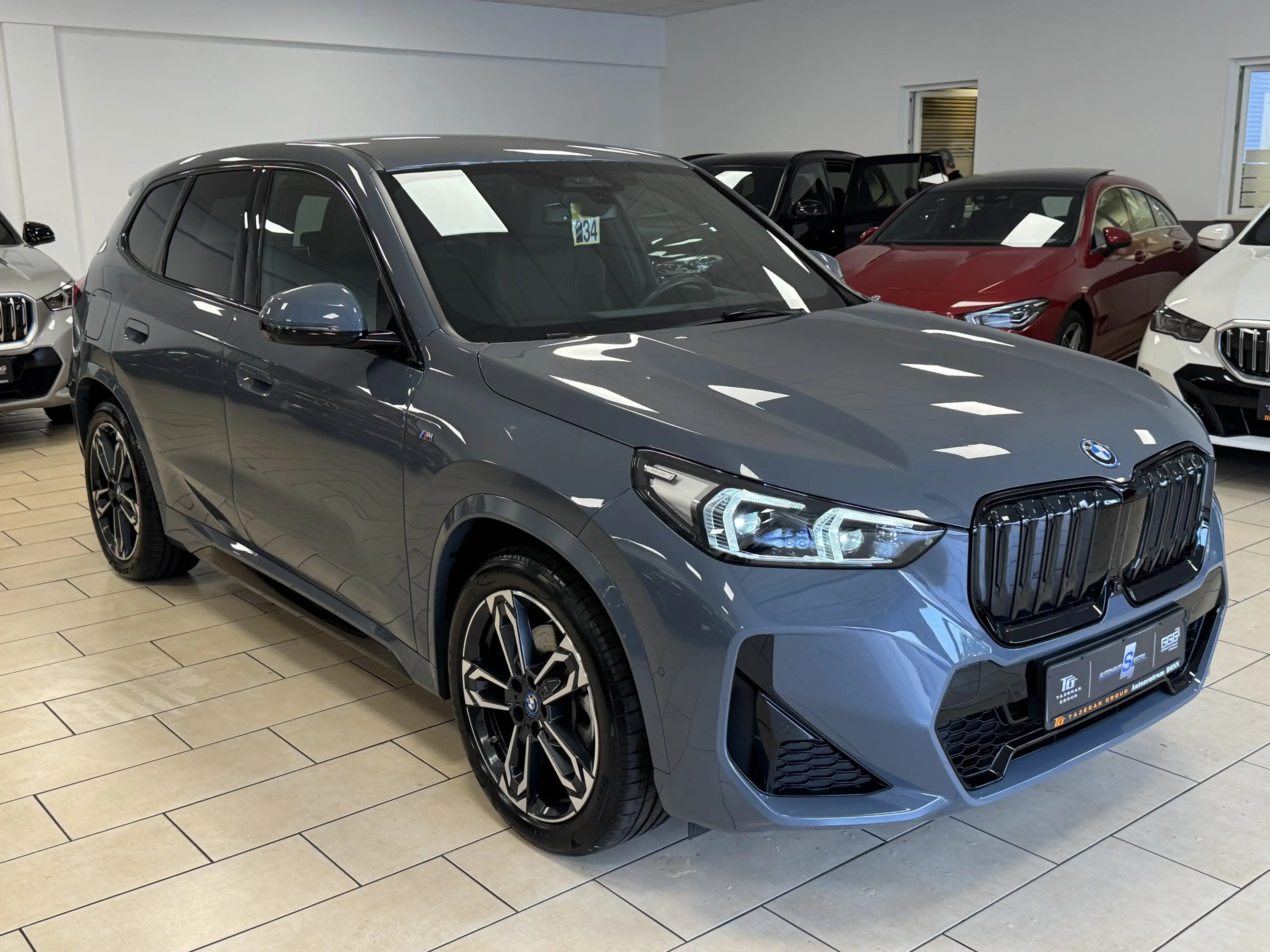 BMW X1 30 xDrive M-Paket*HUD*Leder*LED*ACC*Memory — photo 3