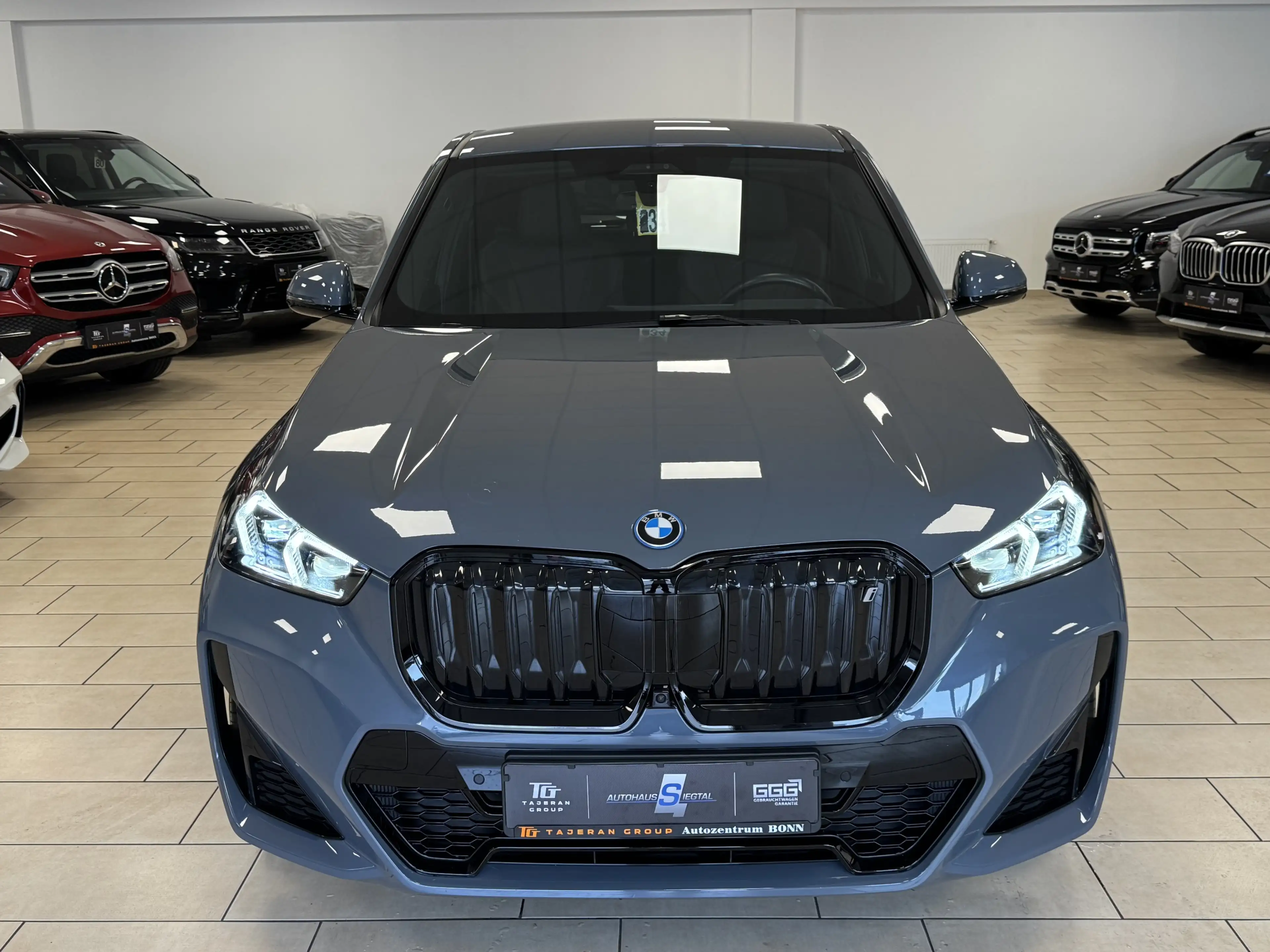 BMW X1 30 xDrive M-Paket*HUD*Leder*LED*ACC*Memory — photo 2