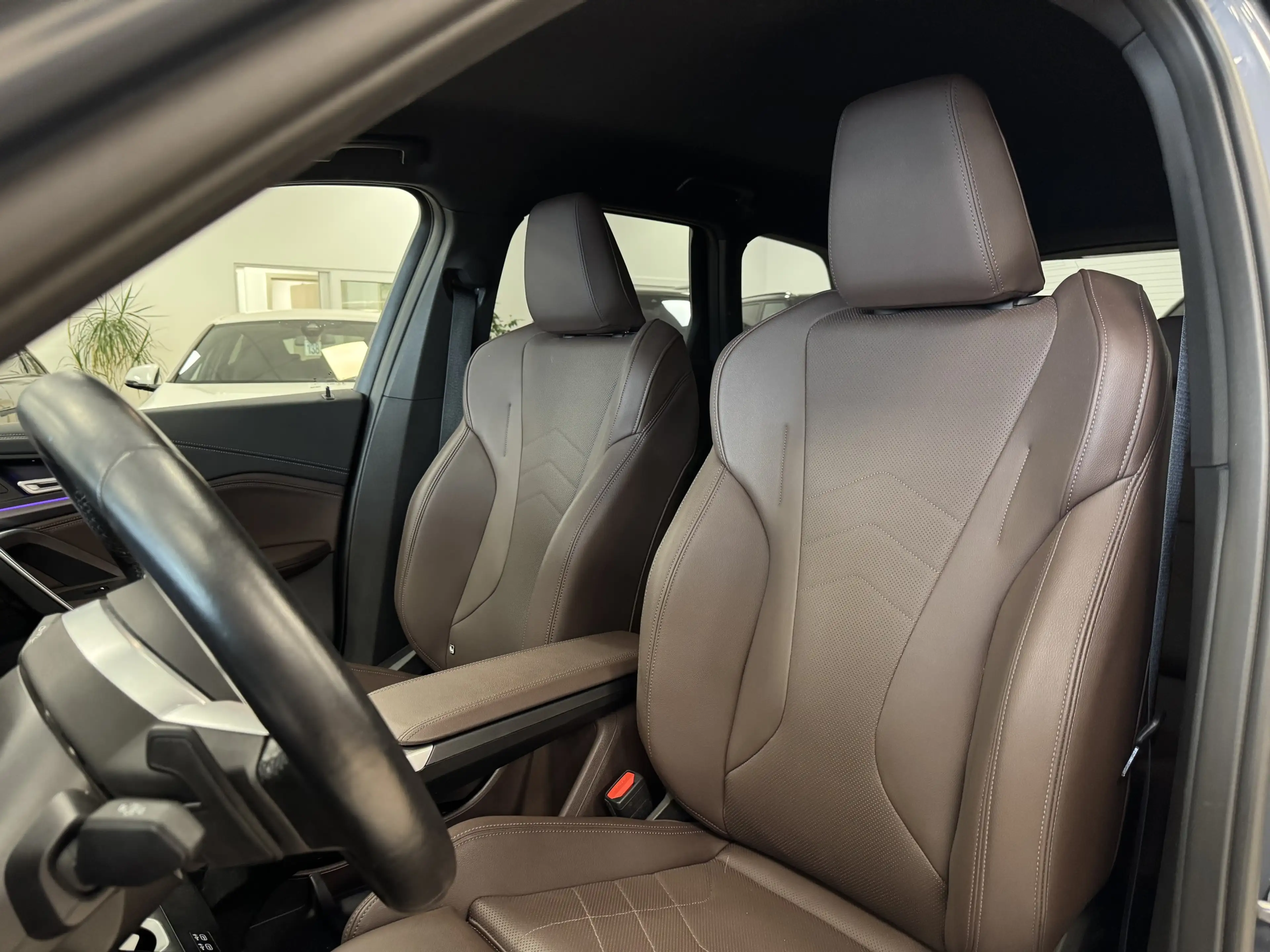 BMW X1 30 xDrive M-Paket*HUD*Leder*LED*ACC*Memory — photo 11