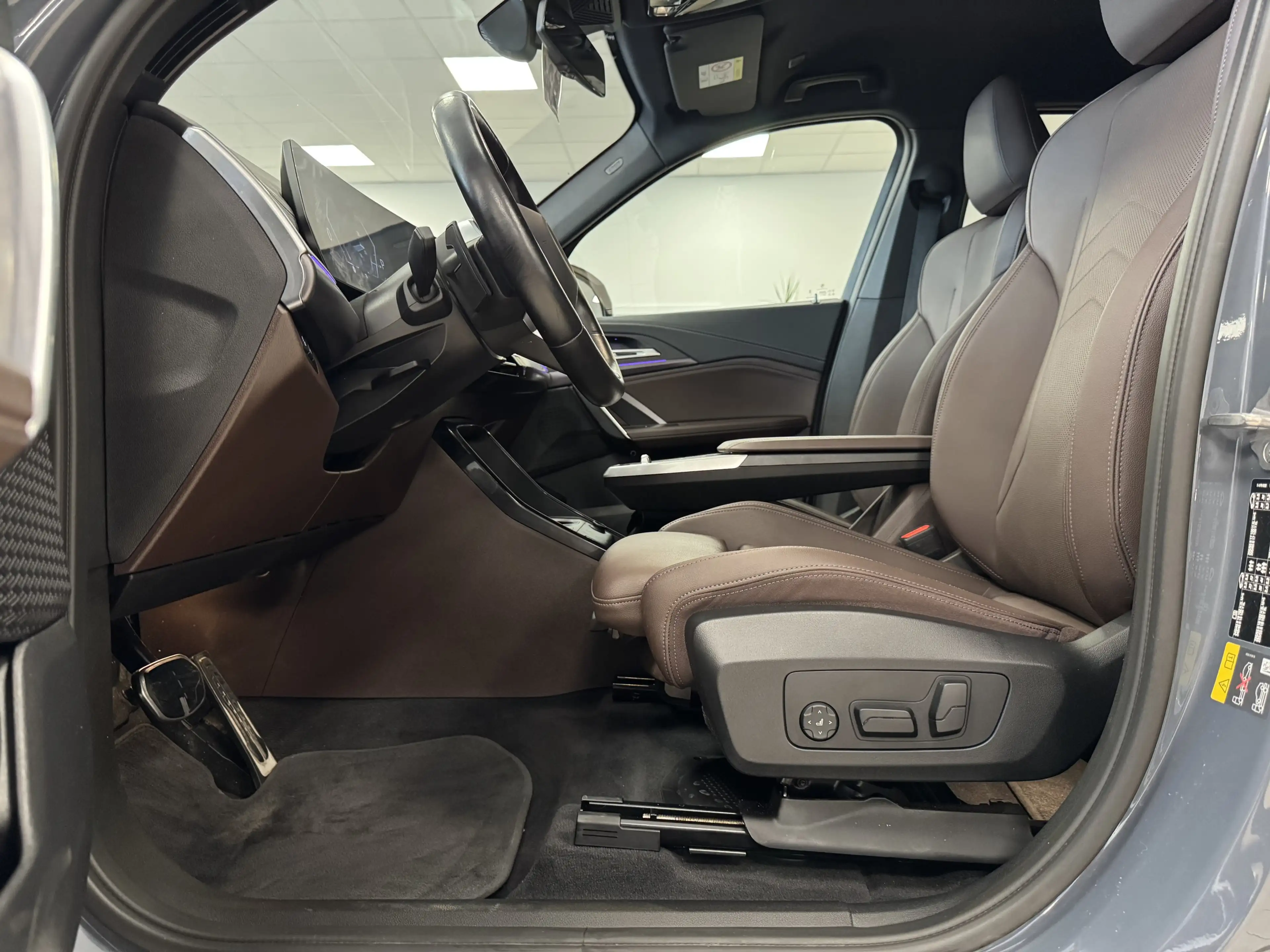 BMW X1 30 xDrive M-Paket*HUD*Leder*LED*ACC*Memory — photo 12