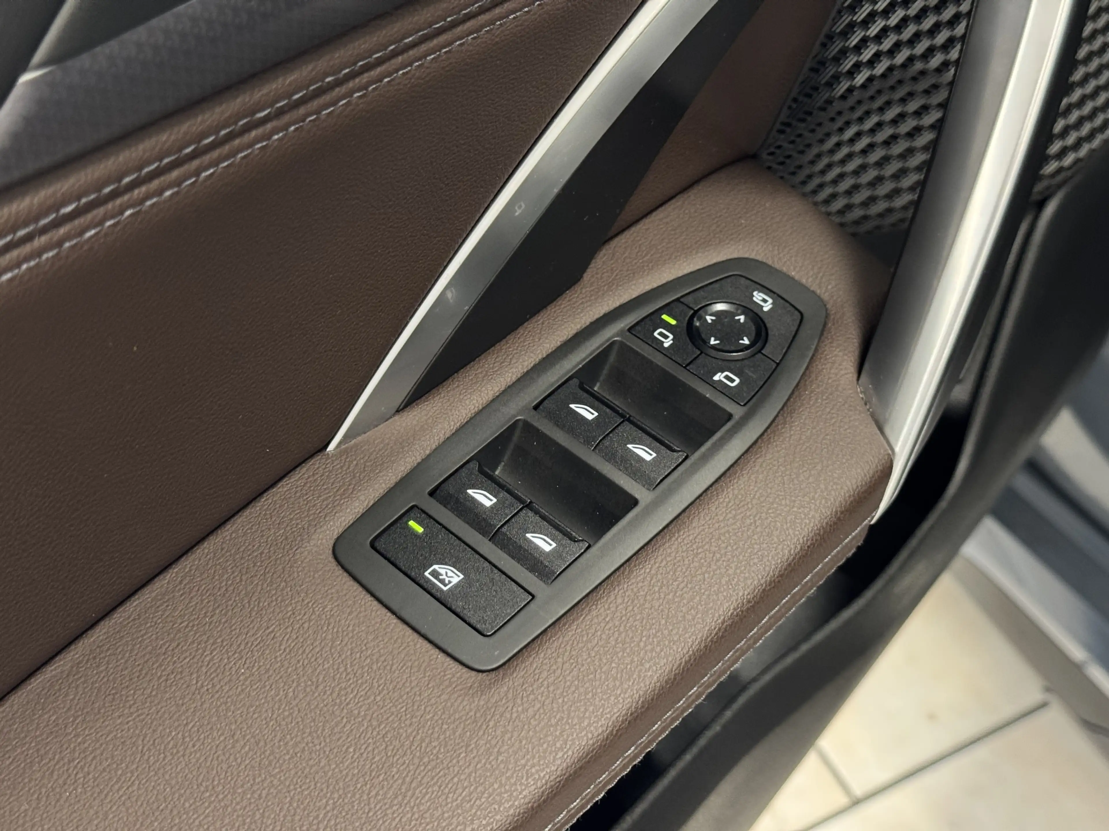 BMW X1 30 xDrive M-Paket*HUD*Leder*LED*ACC*Memory — photo 14