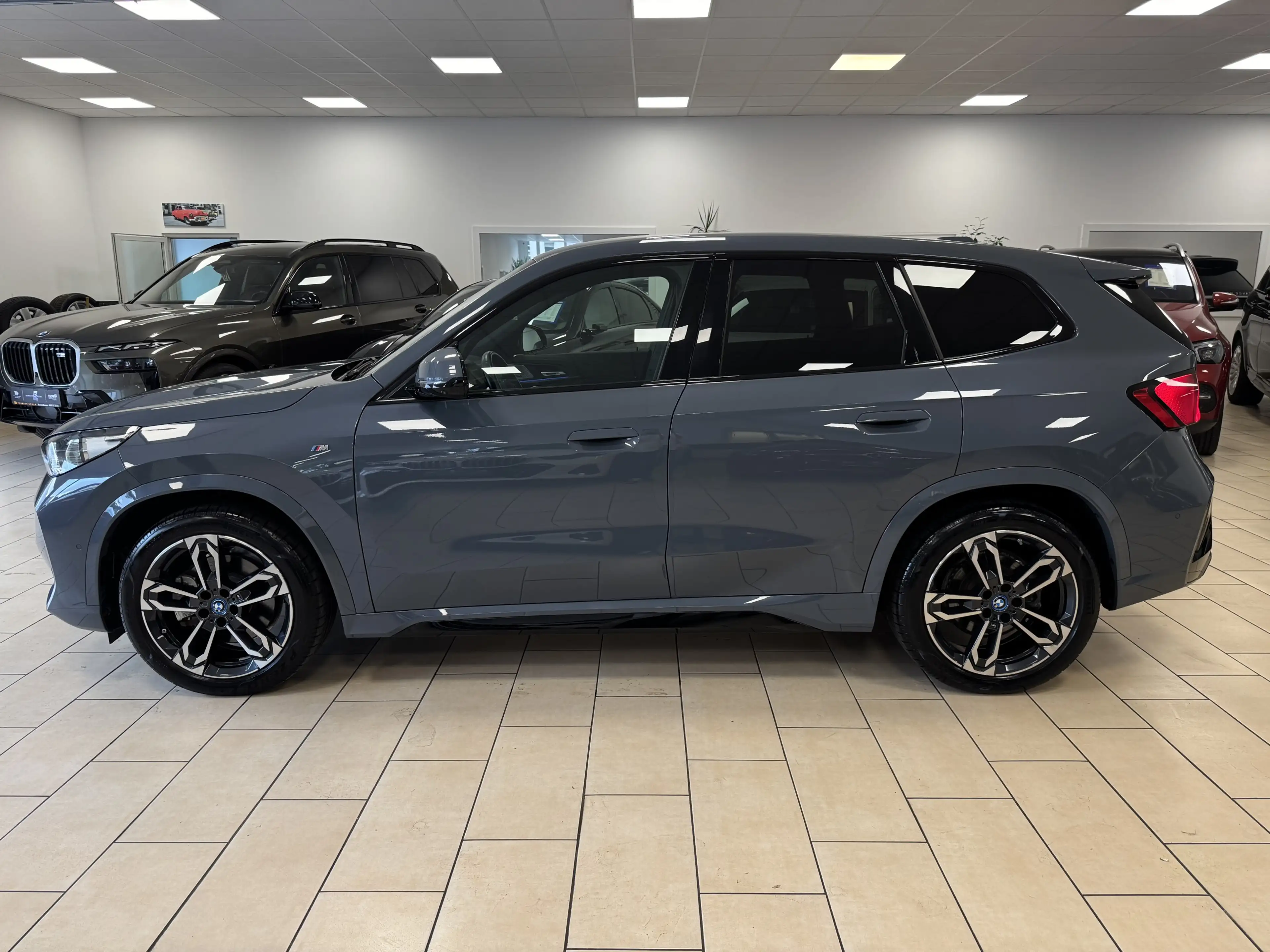 BMW X1 30 xDrive M-Paket*HUD*Leder*LED*ACC*Memory — photo 8