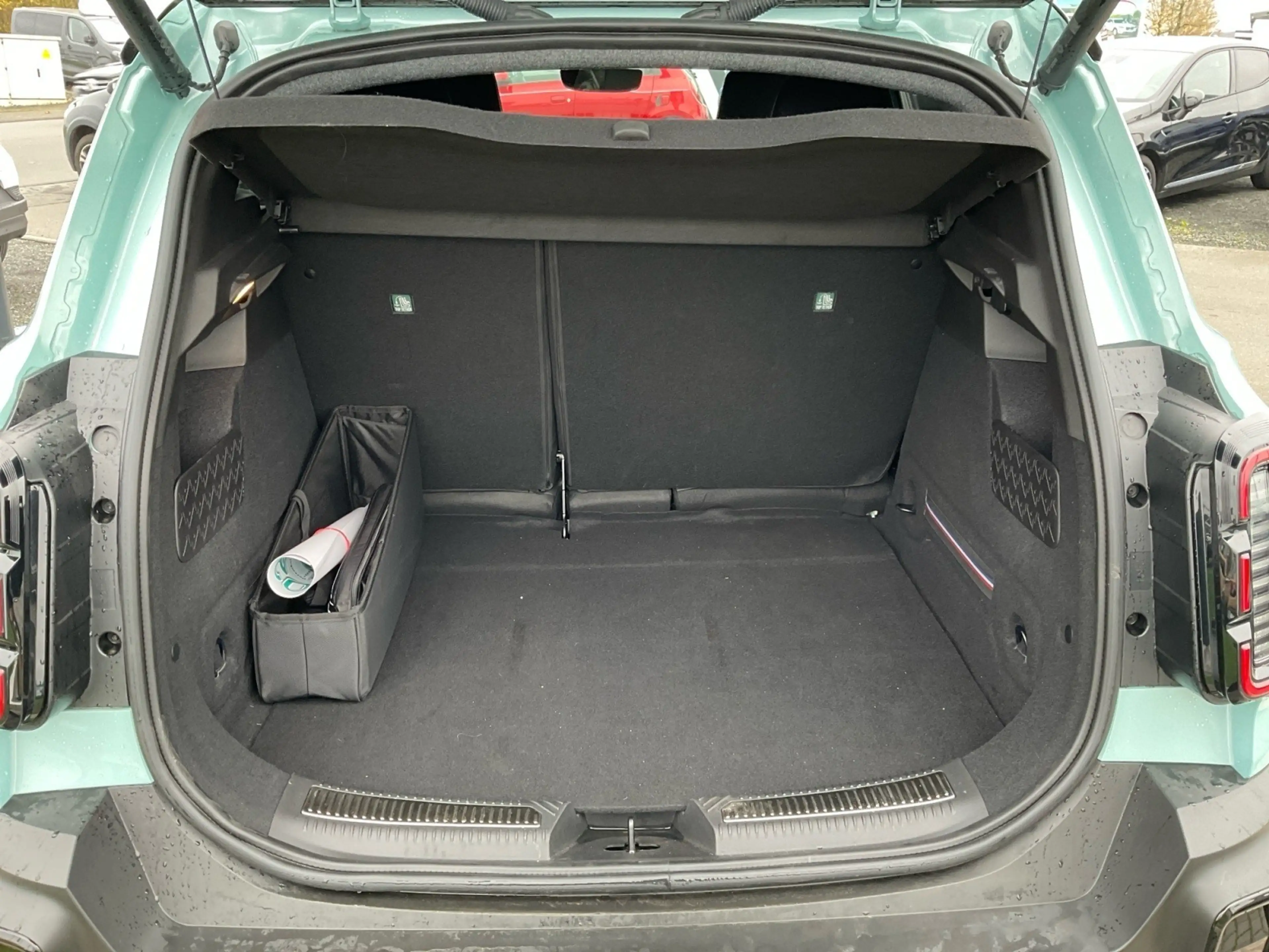 Renault R 4 4 E-Tech elektrisch Iconic 150 Comfort Range ABS — photo 6