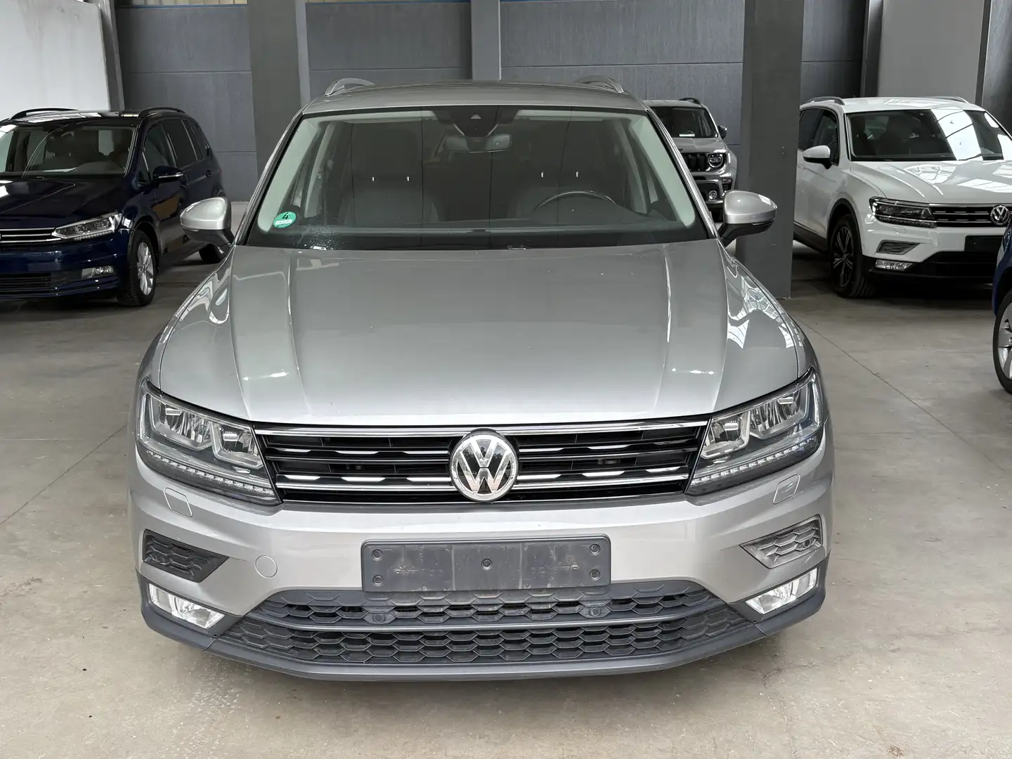 Volkswagen Tiguan 2.0 TDI DSG Comfortline 4Motion Navi LED AHK Grigio - 2