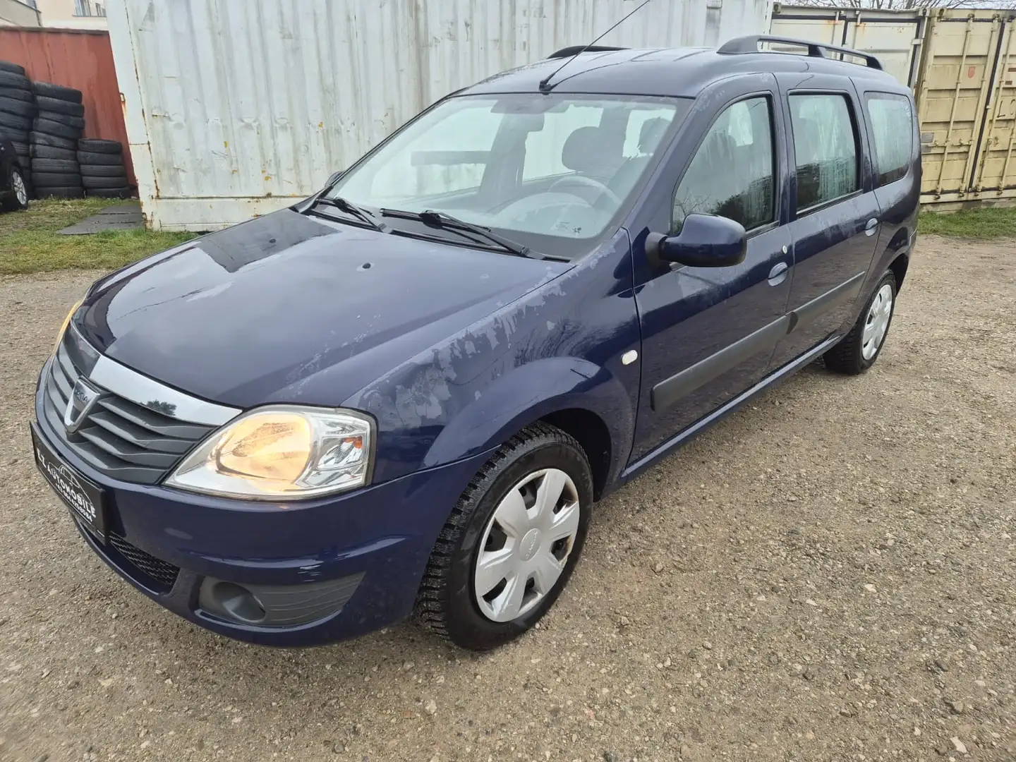 Dacia Logan Laureate Blau - 2