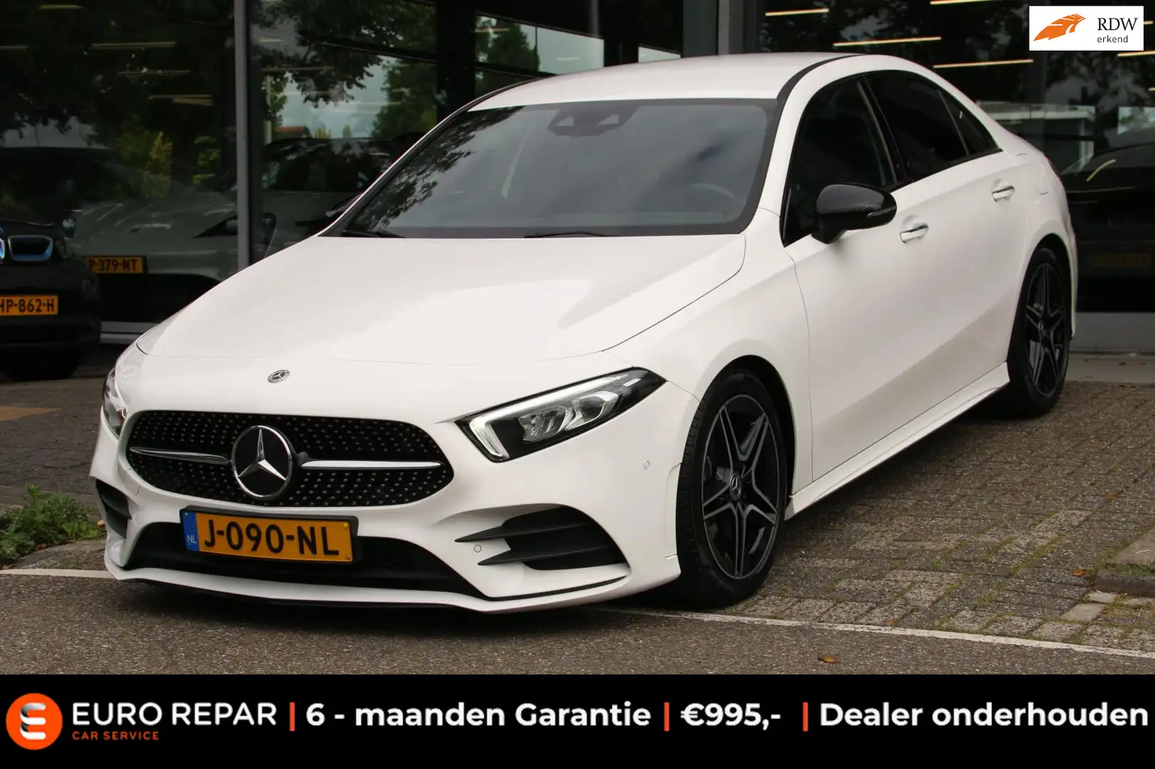 Mercedes-Benz A 220 Premium AMG-PAKKET NL-AUTO NAP 190PK! Wit - 1