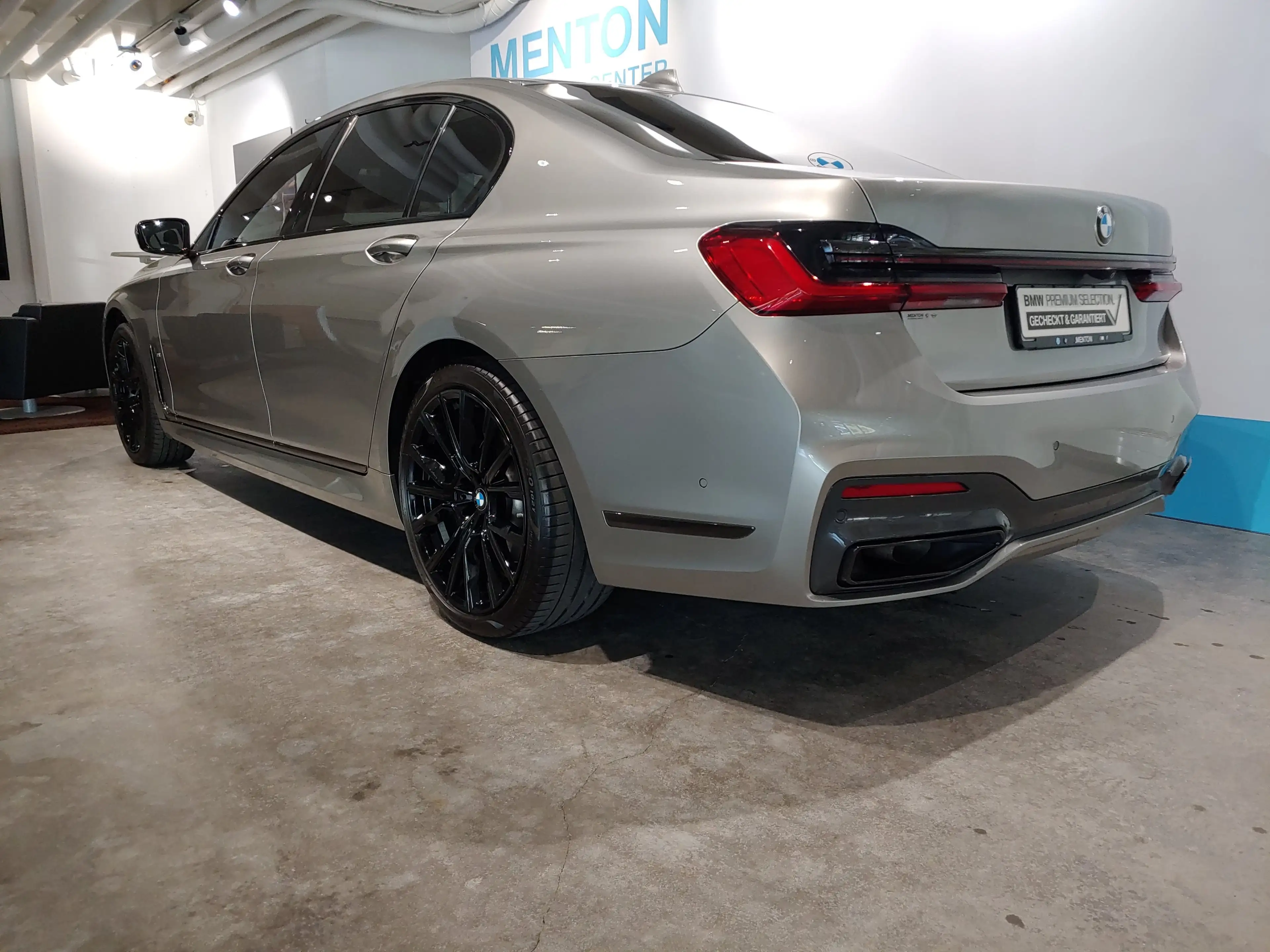 BMW 730 d xDrive — photo 4