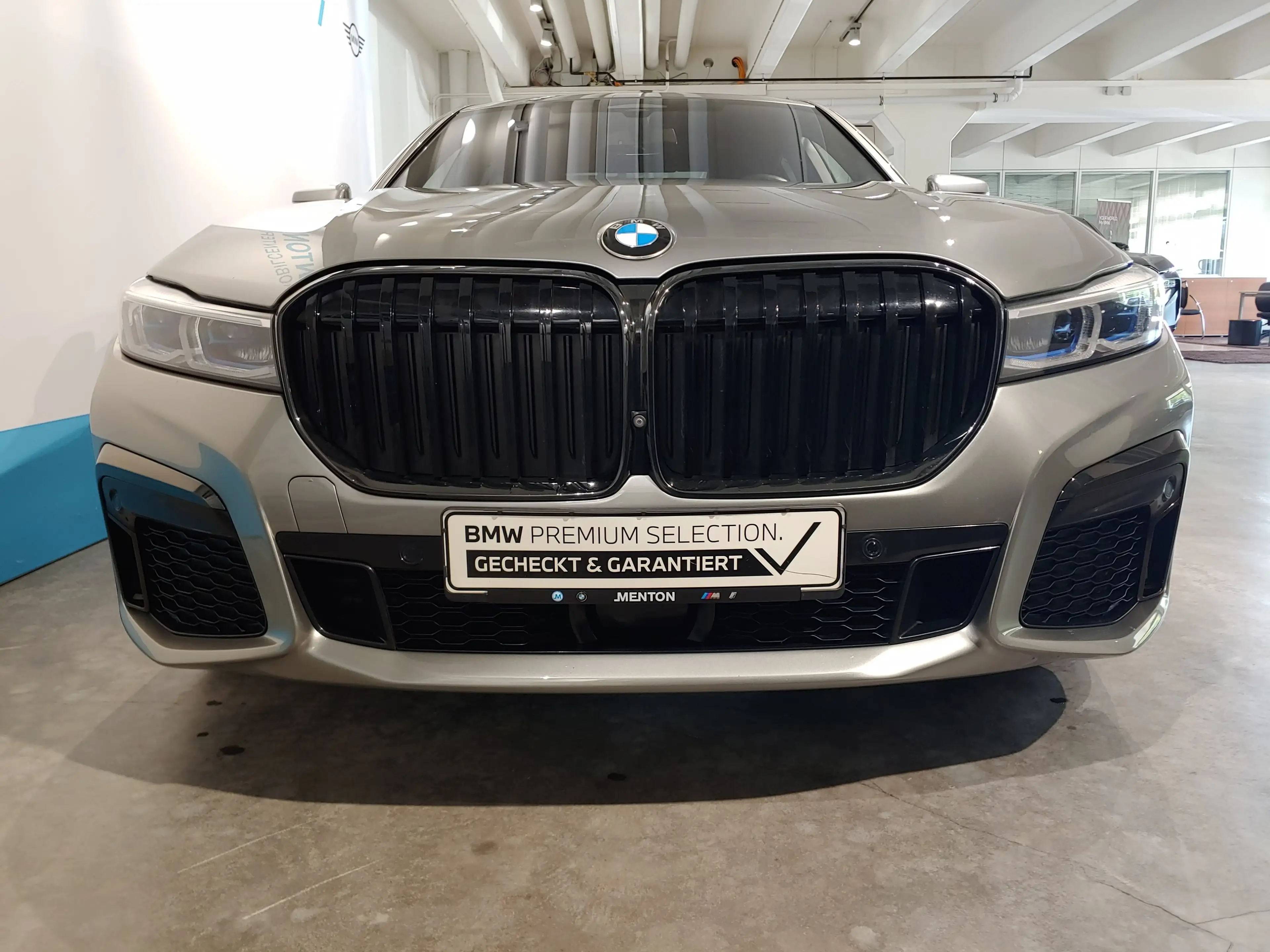 BMW 730 d xDrive — photo 5