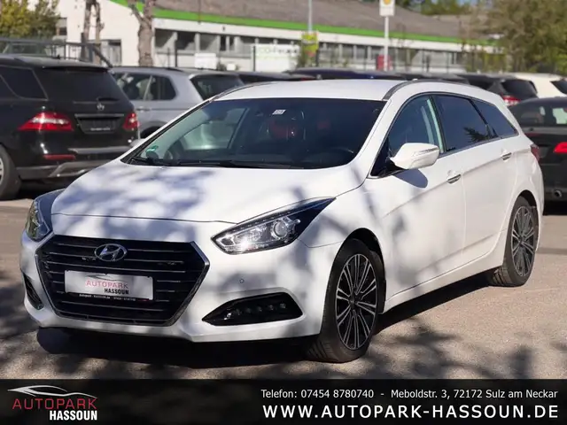 Hyundai i40 CW Style TÜV 03/27 Garantie RFK Navi Klimaaut.