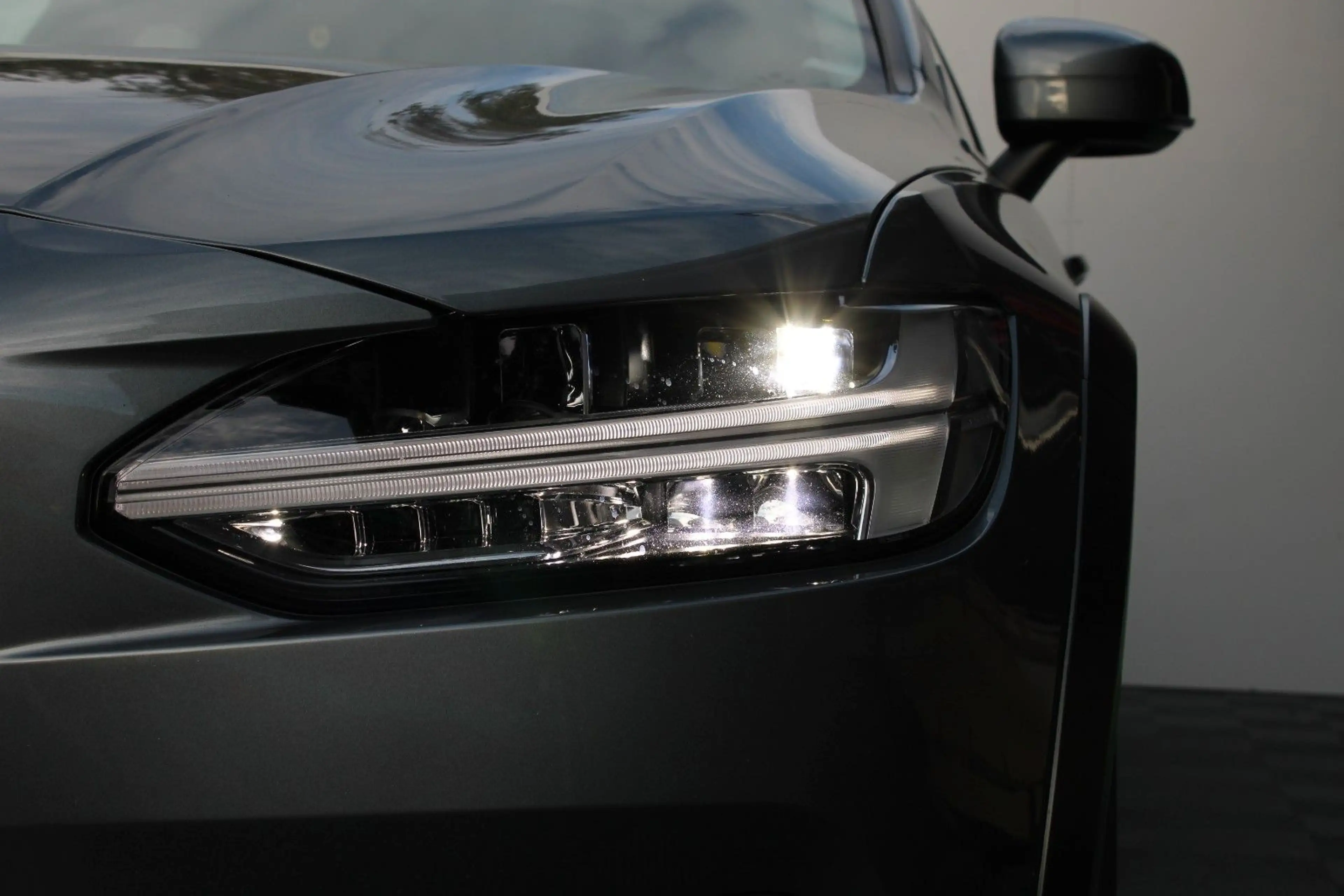 Volvo V90 Cross Country Pro AWD — photo 6