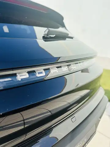 Porsche Taycan 4 Cross Turismo 83,7kWh Ansicht 21
