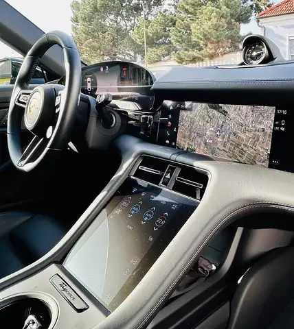 Porsche Taycan 4 Cross Turismo 83,7kWh Ansicht 14