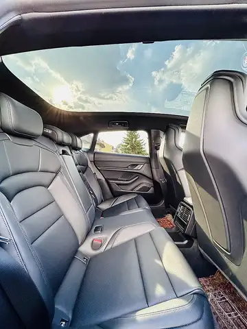 Porsche Taycan 4 Cross Turismo 83,7kWh Ansicht 4
