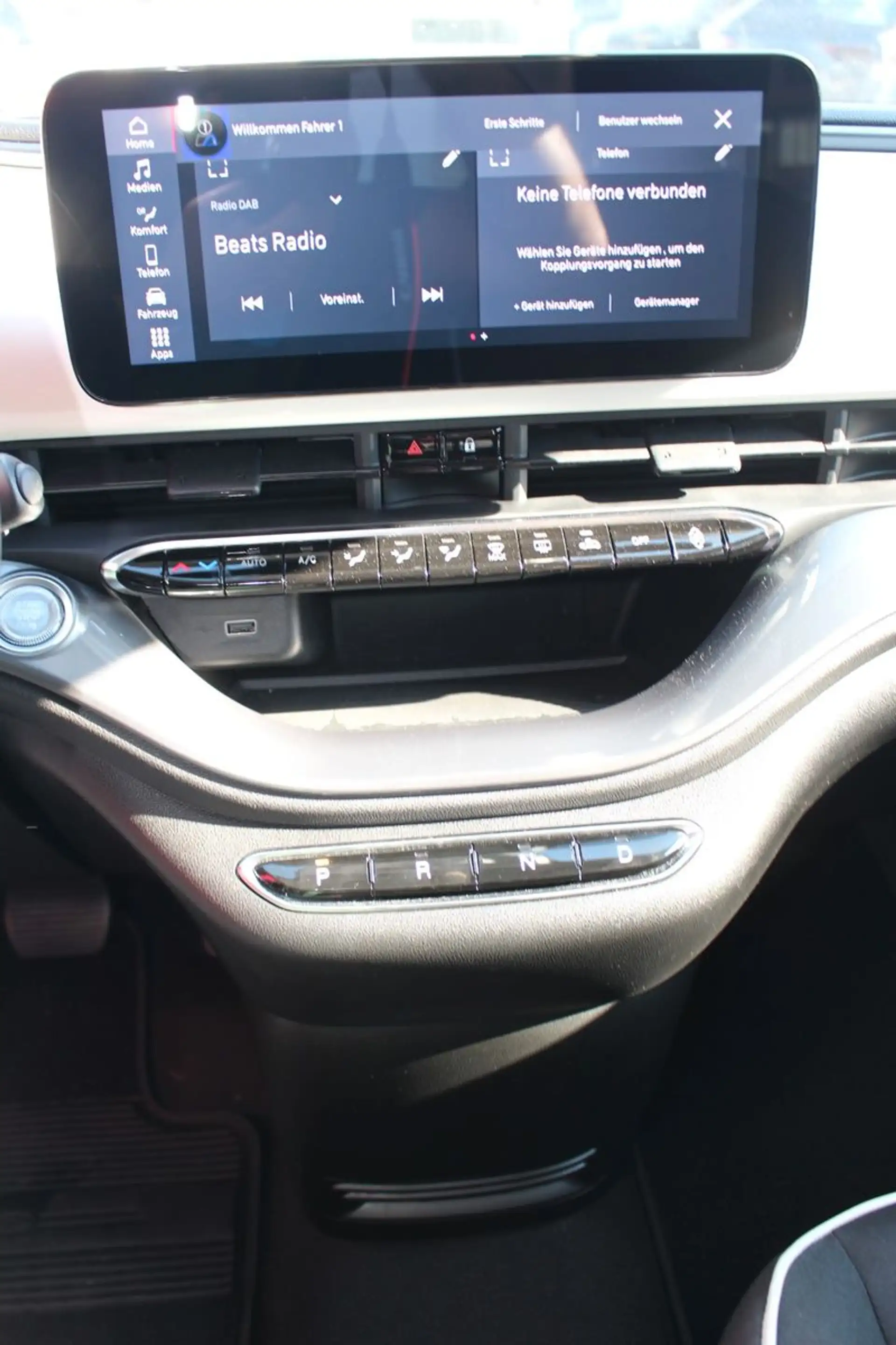 Fiat 500e CARPLAY/ SOH 95,3% — photo 11