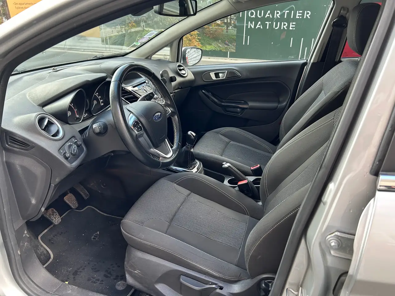 Ford Fiesta 5 portes — photo 12