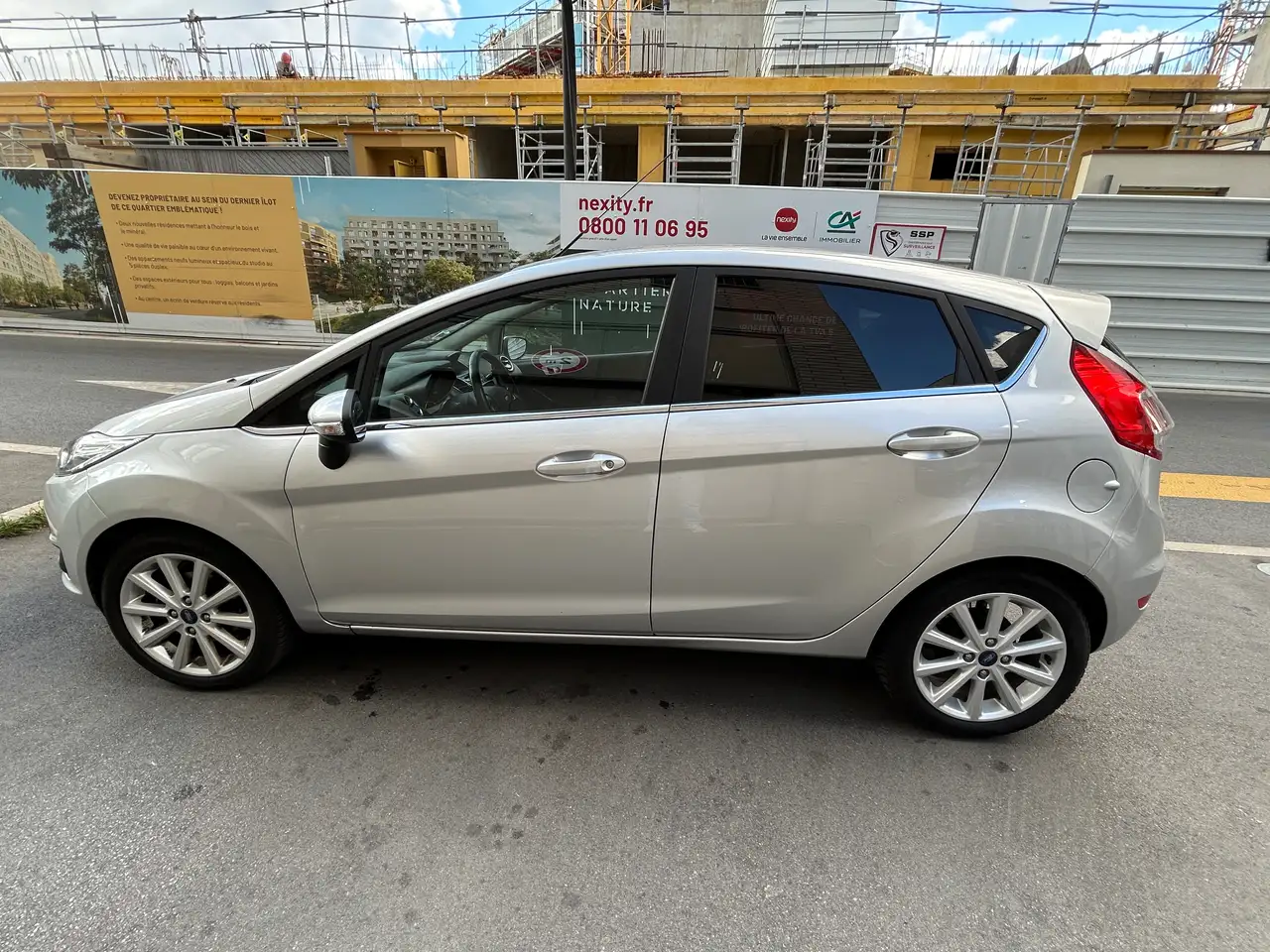 Ford Fiesta 5 portes — photo 3