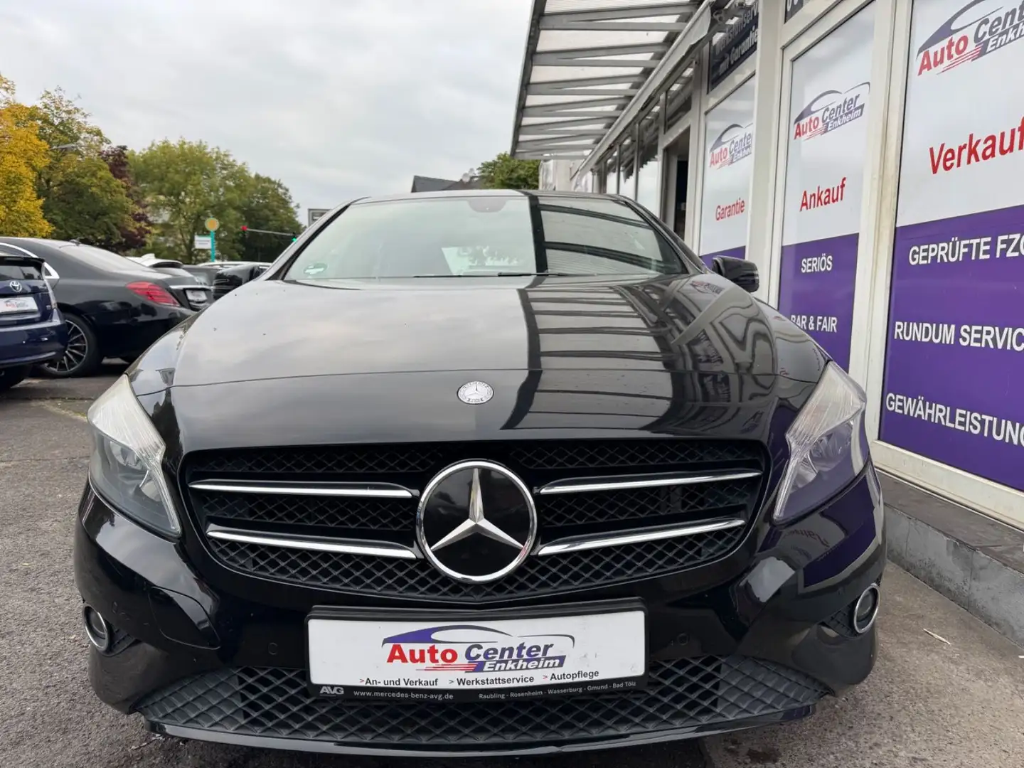 Mercedes-Benz A 180 *Navi*PDC*Alu*Teilleder* Schwarz - 2