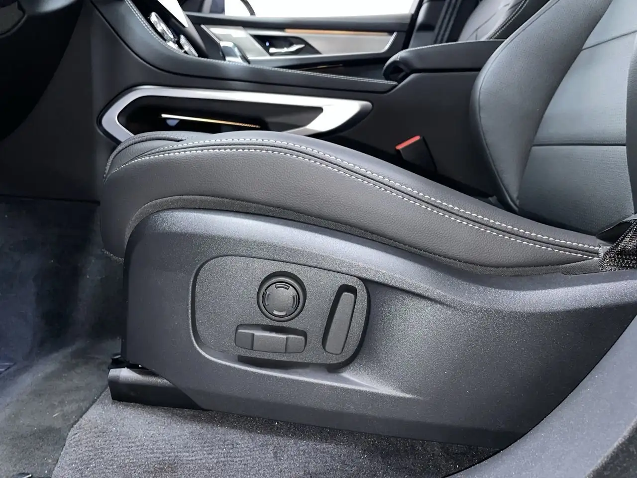 Jaguar F-Pace снимка Jaguar F-Pace