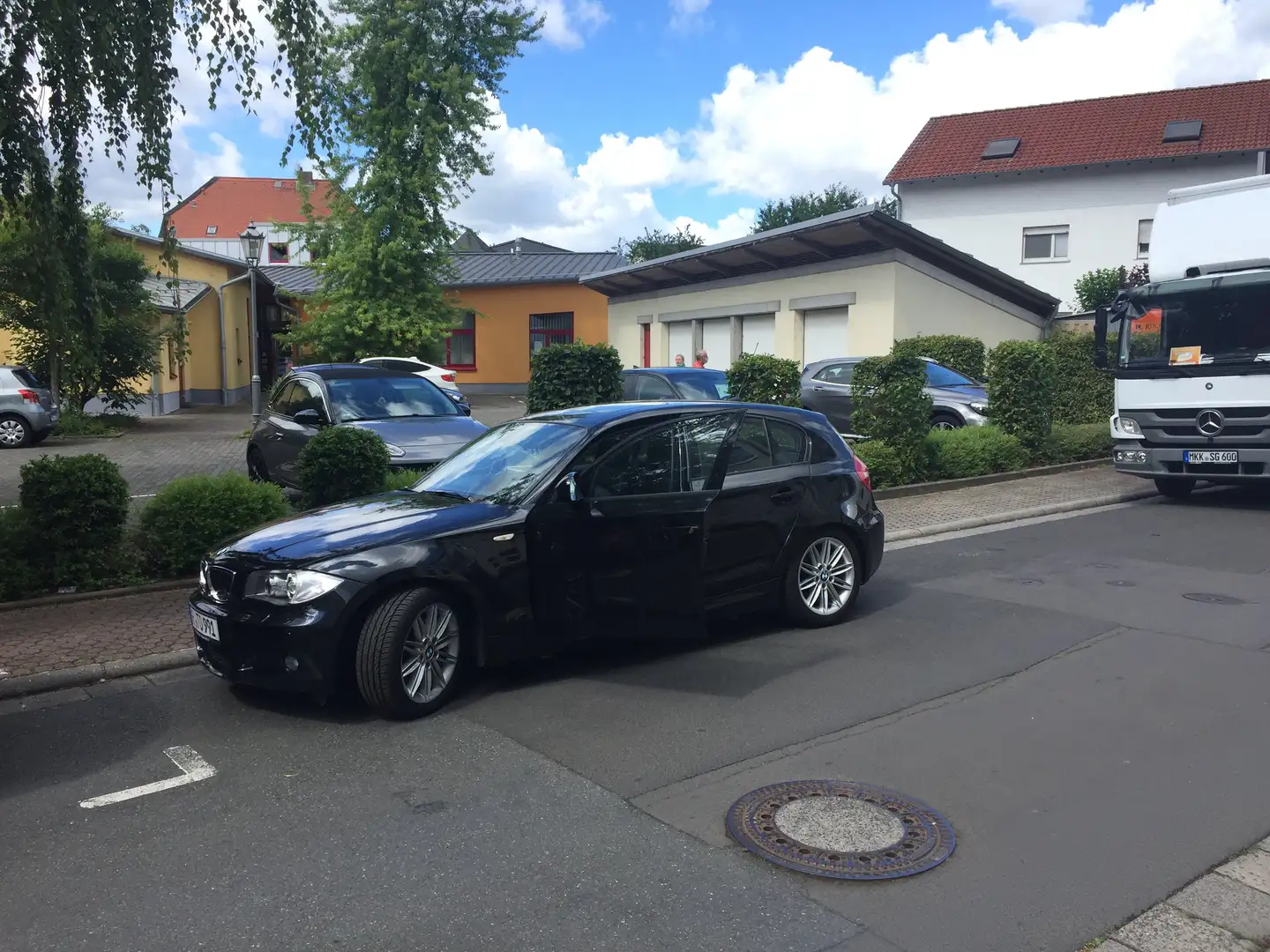 BMW 130 Reihen 6-Zylinder | M-Paket | Leder | Schalter - 1