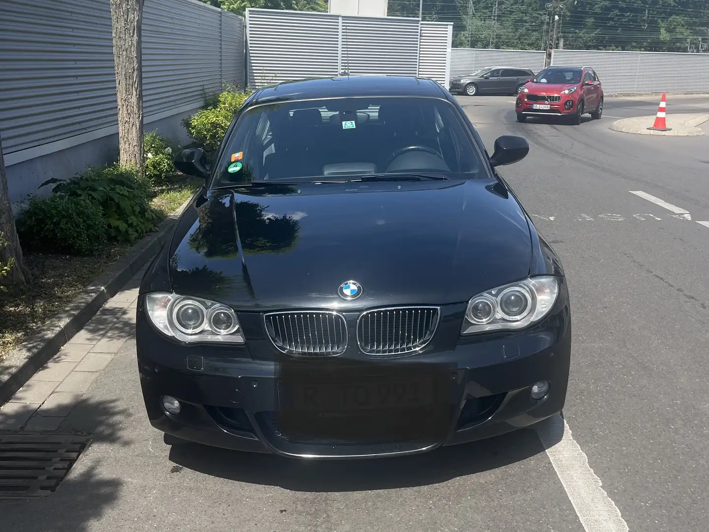 BMW 130 6-Zylinder | M-Paket | Leder | Schalter | Scheck - 2