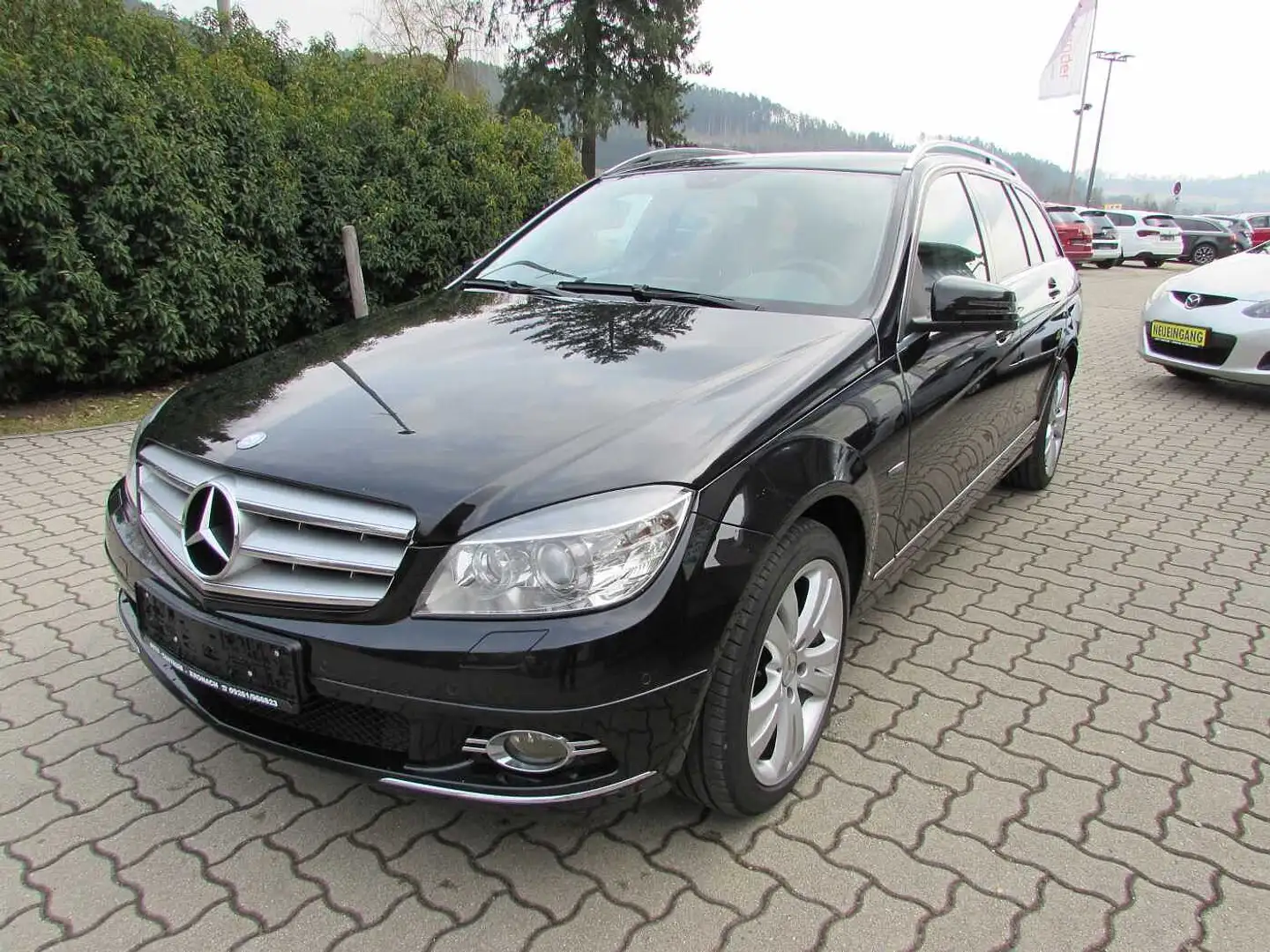 Mercedes-Benz C 250 CGI T Automatik BlueEFFICIENCY Avantgarde Schwarz - 1