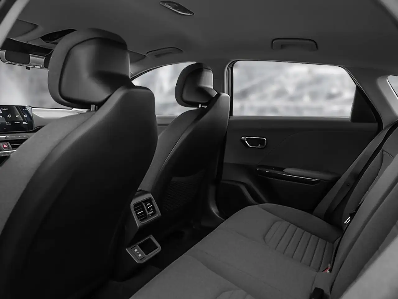 Kia K4 снимка Kia K4