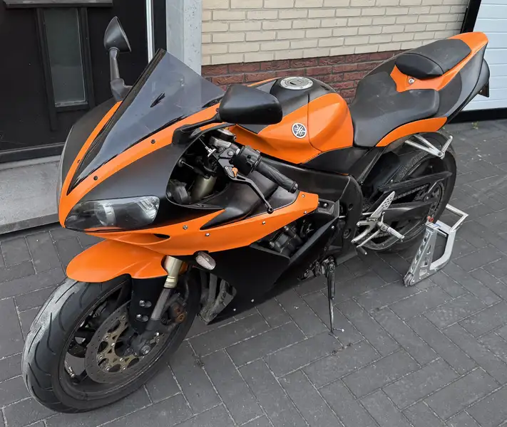 Yamaha YZF-R1