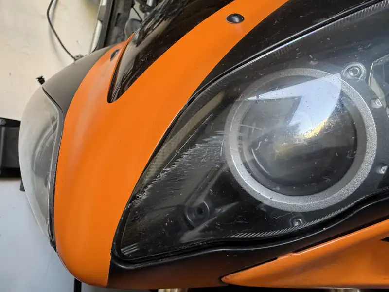 Yamaha YZF-R1 - foto 8