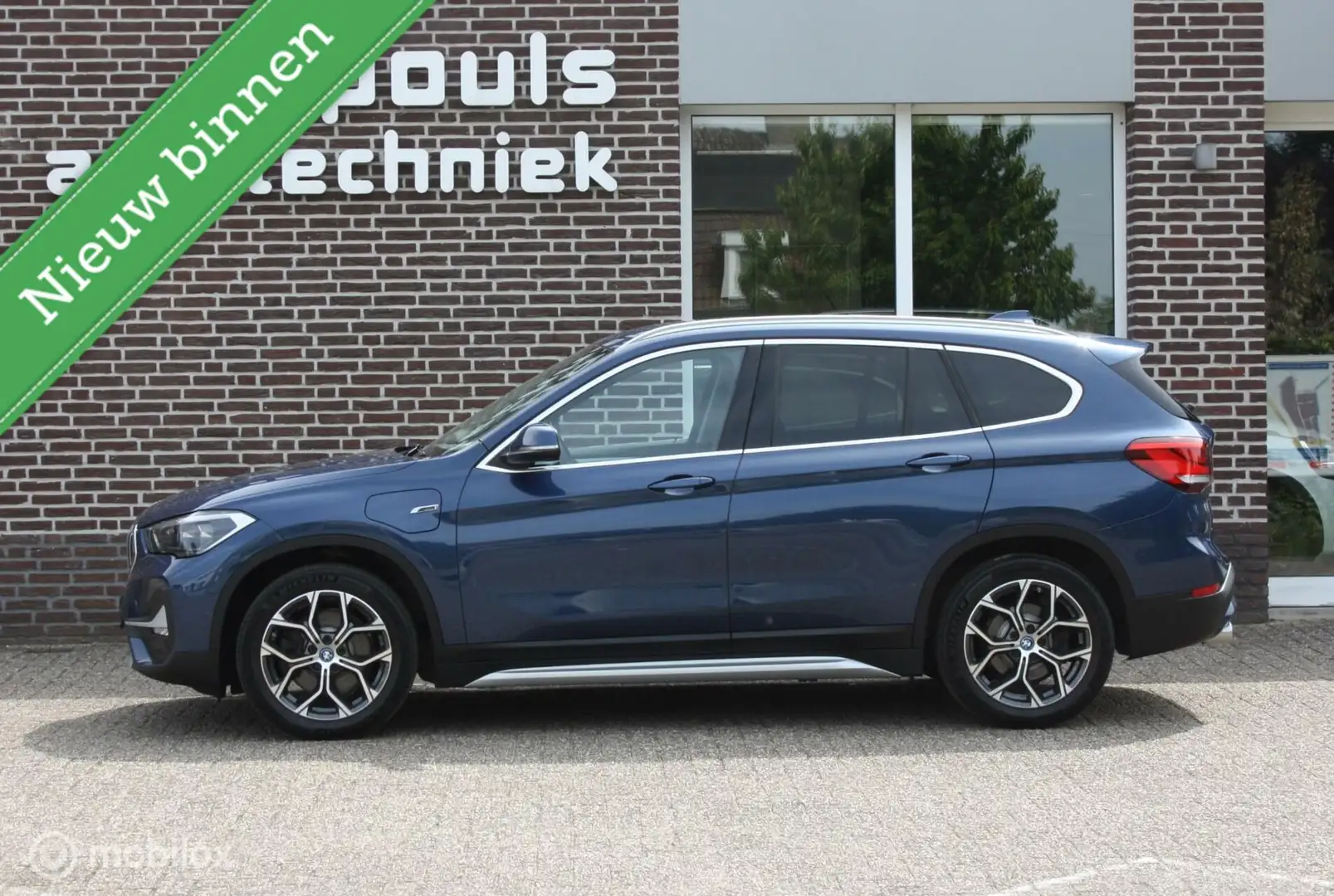 BMW X1 xDrive25e Exe. X-line, sportstoel elec. Camera. Azul - 2