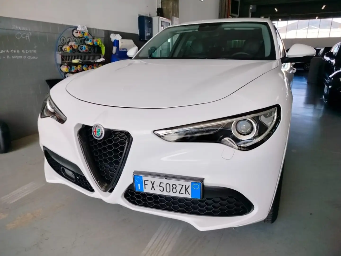Alfa Romeo Stelvio 2.2 Turbodiesel 190 CV AT8 Q4 Executive Weiß - 2