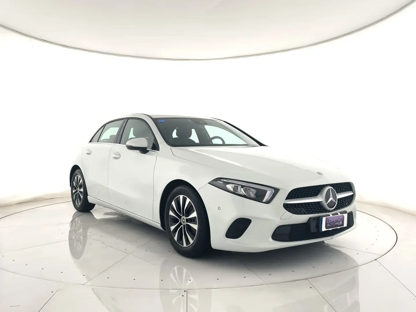 Mercedes-Benz A 180 d Business auto CAMERA+C16"+NEOPATENTATI Blanc - 1