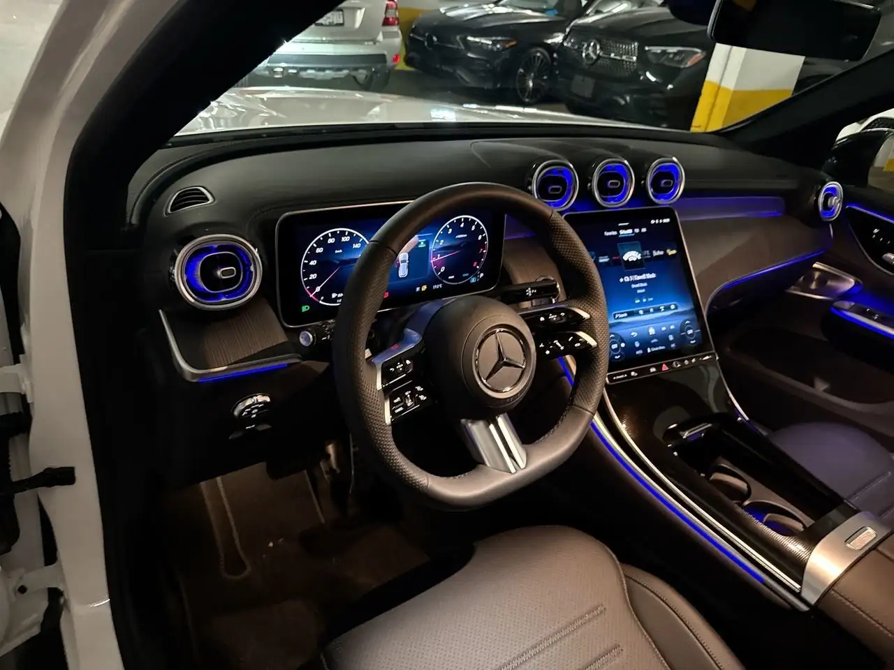 Mercedes-Benz GLC снимка Mercedes-Benz GLC
