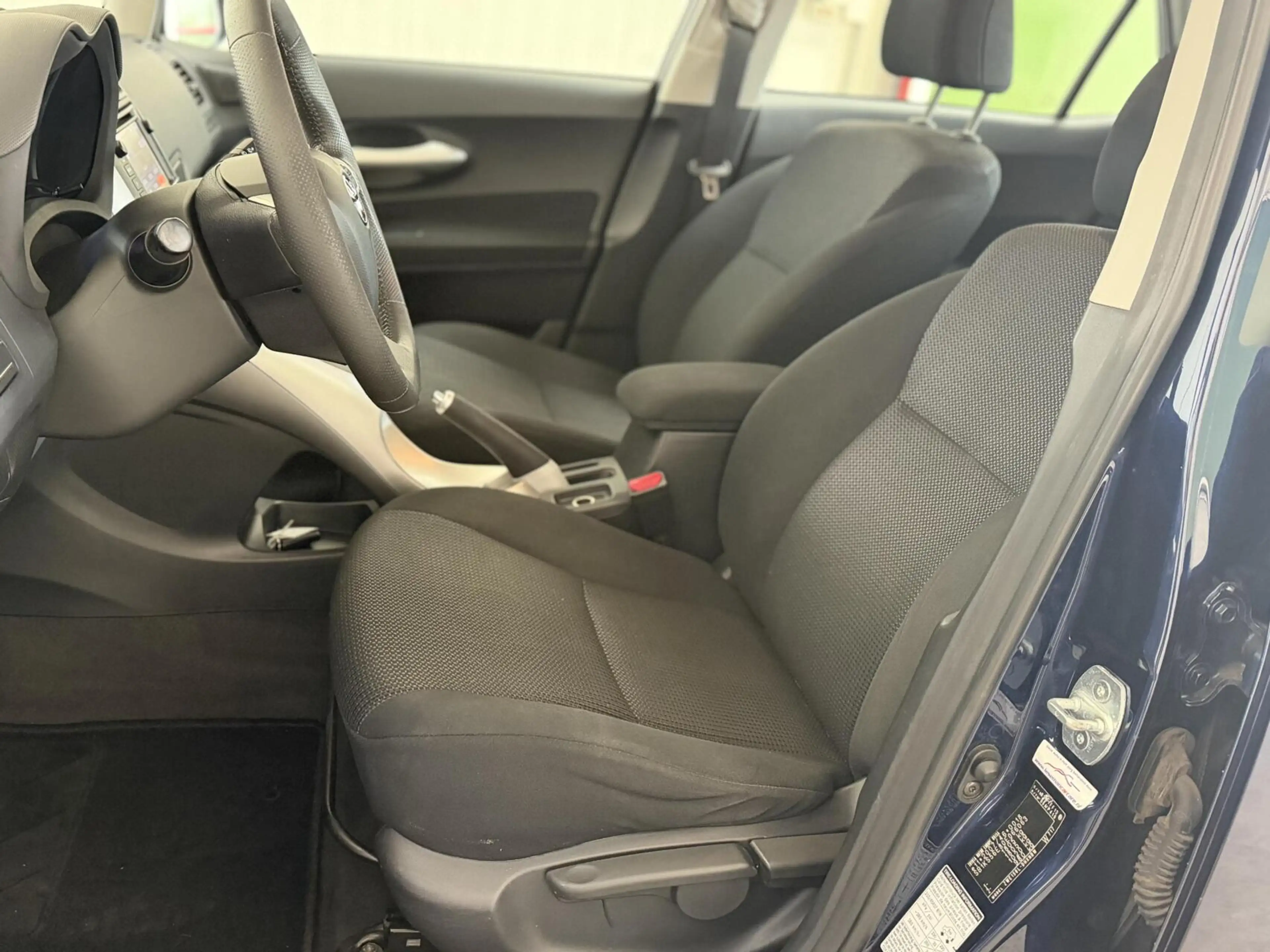 Toyota Auris 1.8 Full Hybrid Executive Business Dealer OH! — photo 12