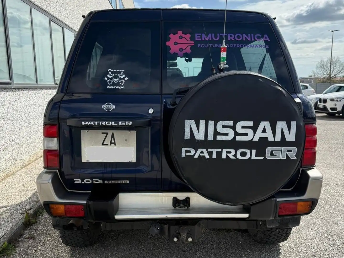 Nissan Patrol 3.0 luxury Blu/Azzurro - 2
