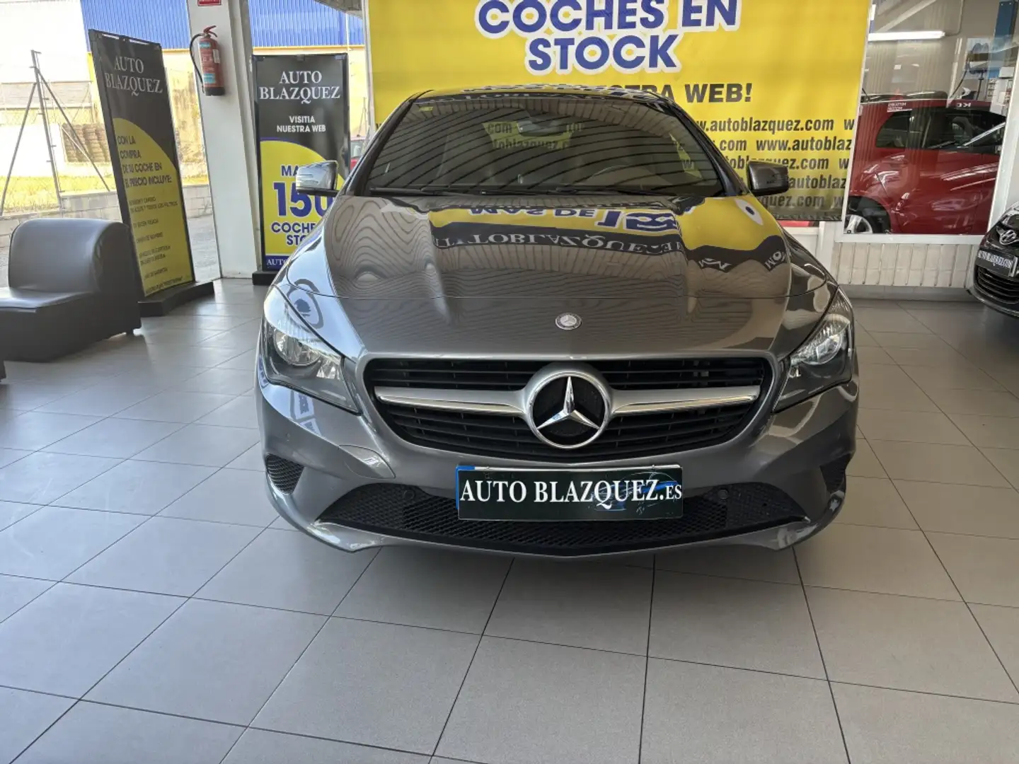 Mercedes-Benz CLA 220 220CDI 7G-DCT Gris - 2