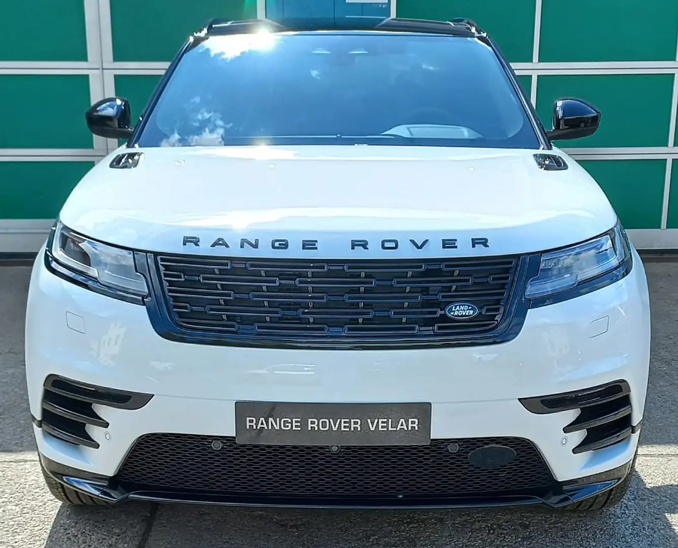 Land Rover Range Rover Velar P400e PHEV Allrad Dynamic SE 19,2kWh Aut. Weiß - 2