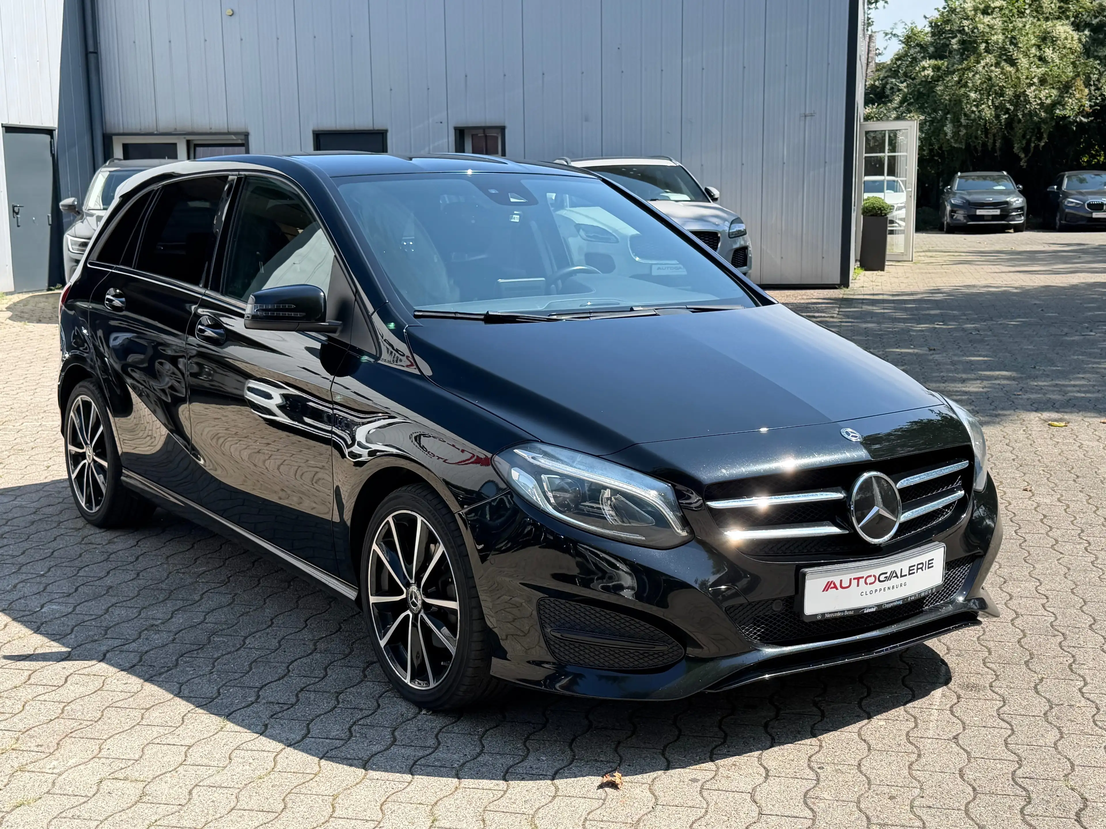 Mercedes-Benz B 220 d Automatik 4Matic "Urban" — photo 3