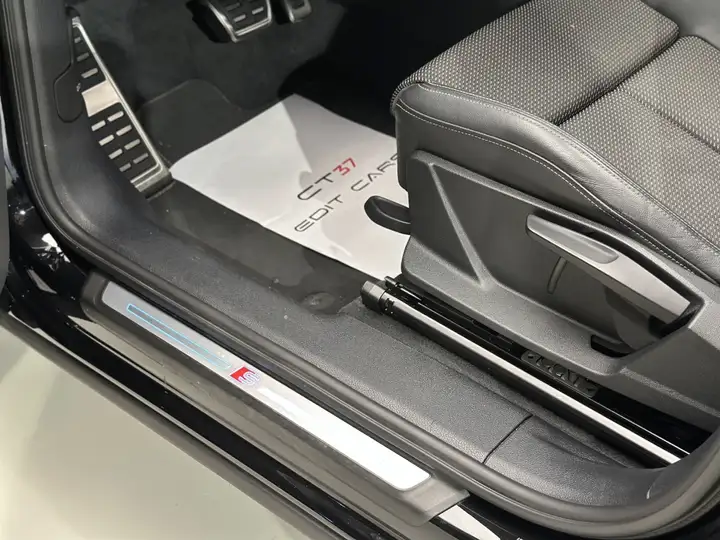 Audi Q3 Black line 35 TDI 2023, foto 76
