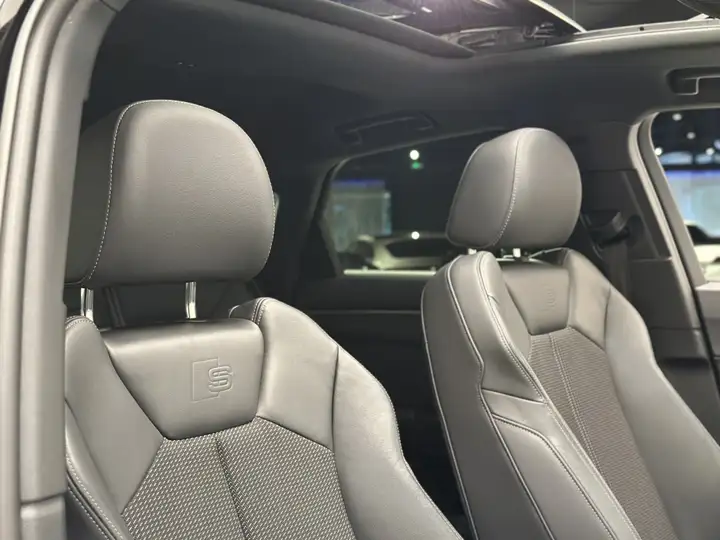 Audi Q3 Black line 35 TDI 2023, foto 75
