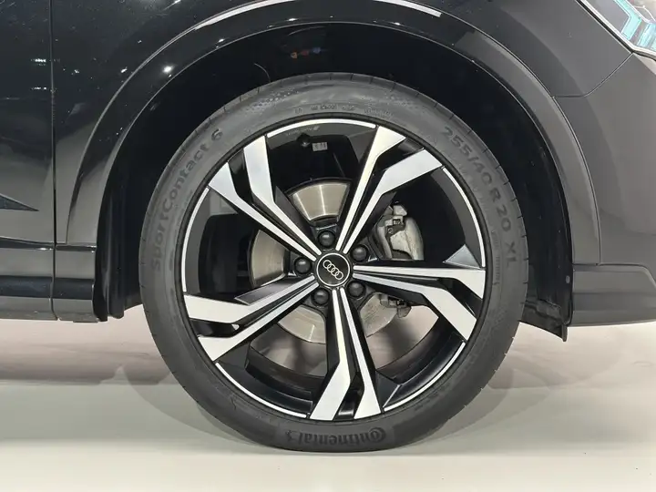 Audi Q3 Black line 35 TDI 2023, foto 54