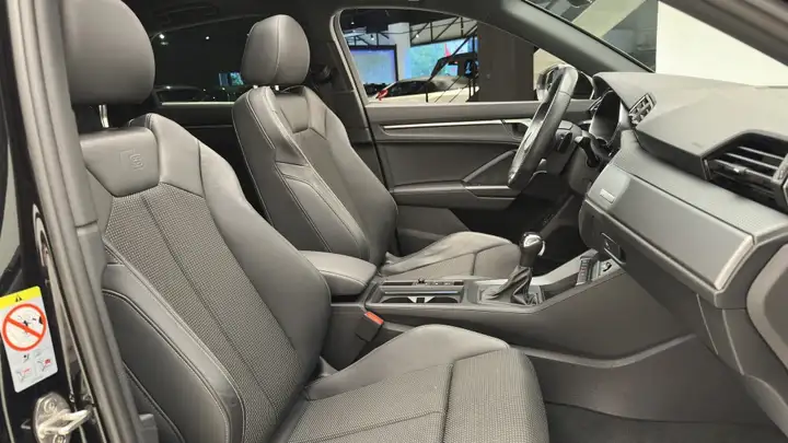 Audi Q3 Black line 35 TDI 2023, foto 74