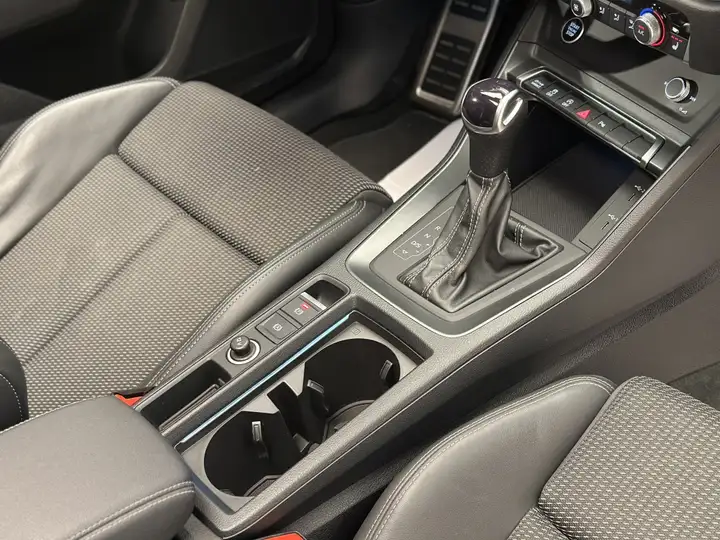Audi Q3 Black line 35 TDI 2023, foto 84