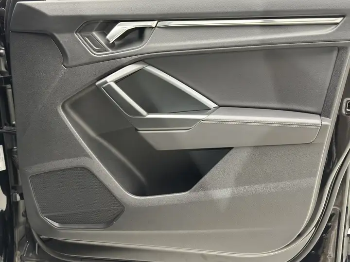 Audi Q3 Black line 35 TDI 2023, foto 88