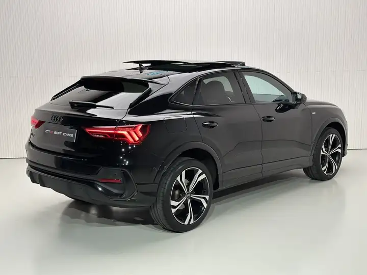Audi Q3 Black line 35 TDI 2023, foto 58