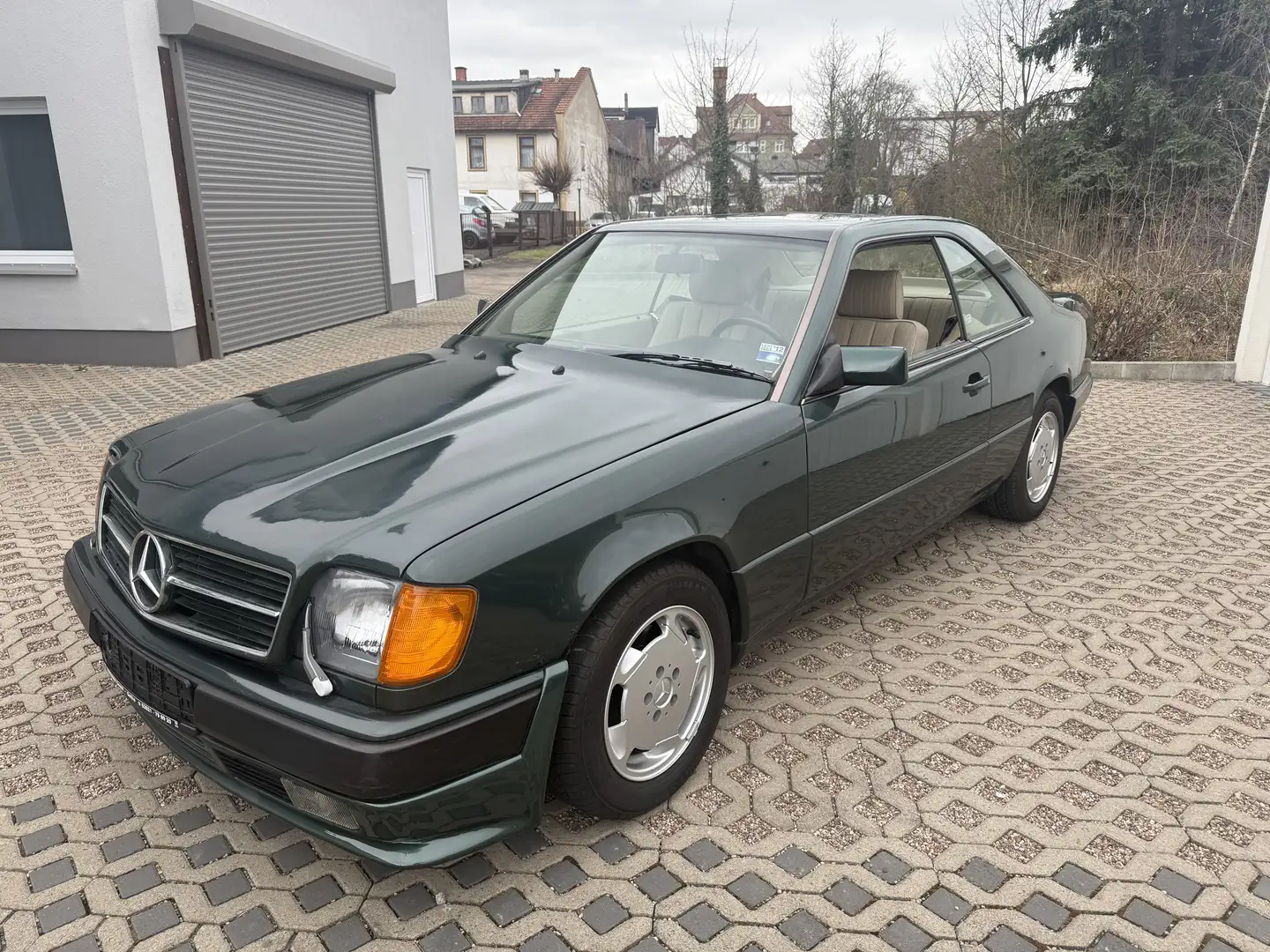 Mercedes-Benz CE 300 - 1
