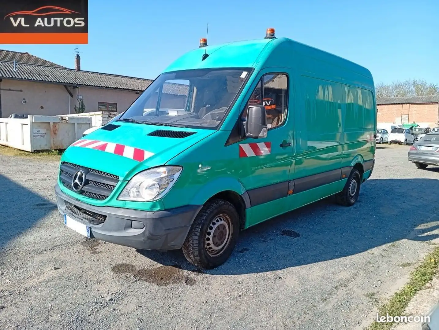 Mercedes-Benz Sprinter Mercedes 311 CDI 110 cv L2H2 Année 2008 Vert - 2