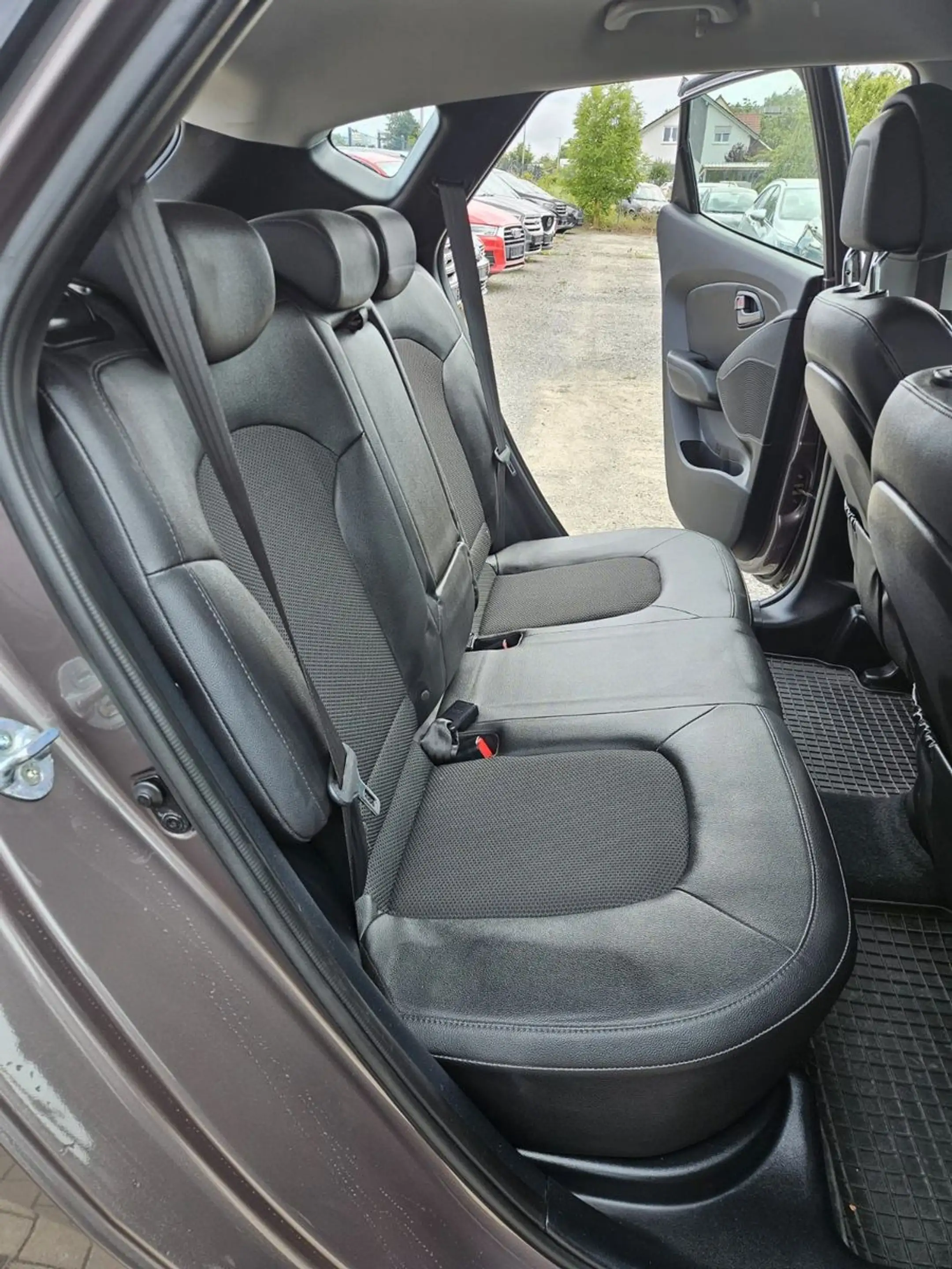 Hyundai iX35 FIFA World Cup Edition AWD — photo 12