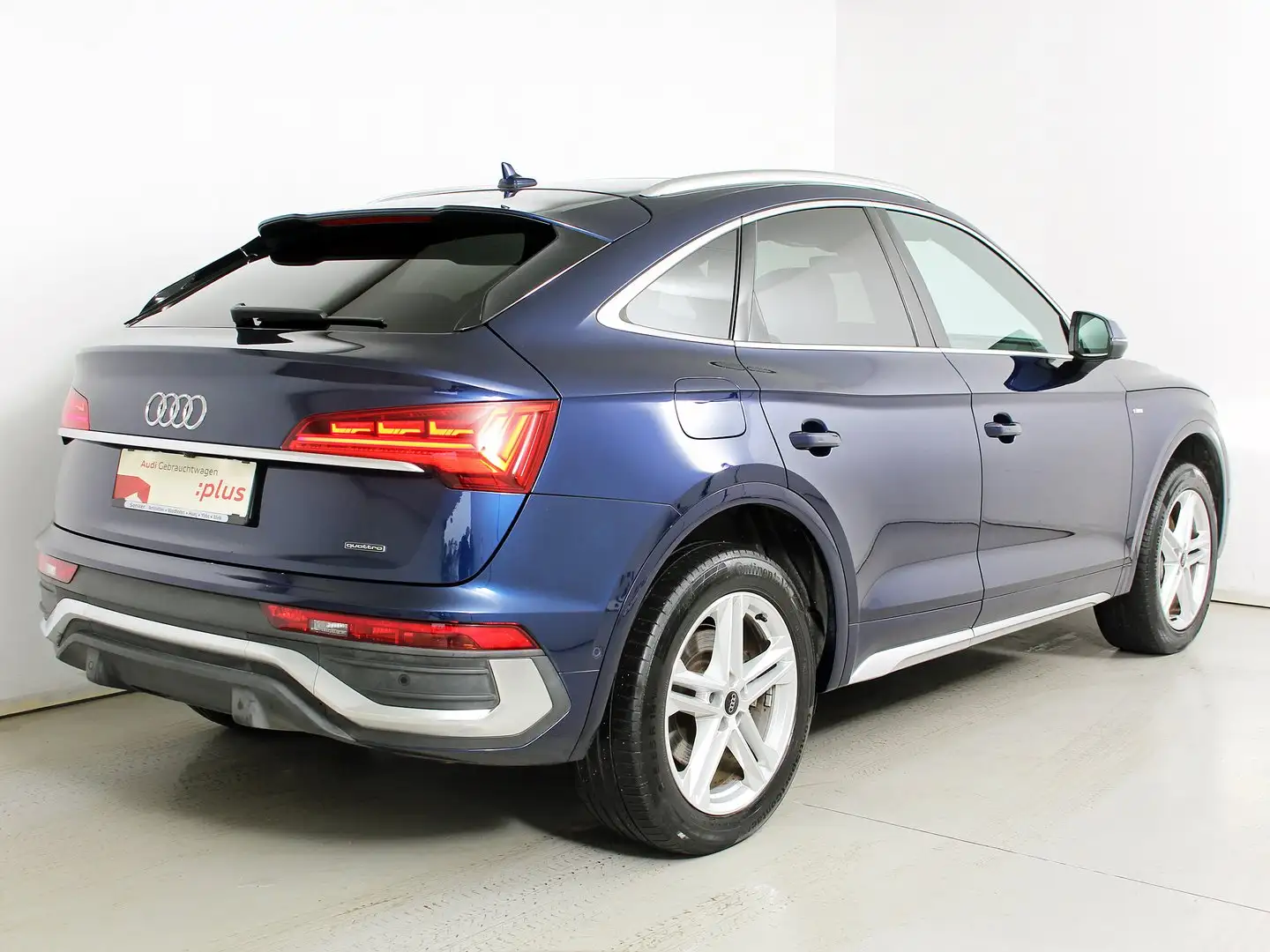 Audi Q5 50 TFSI e quattro S line Blau - 2